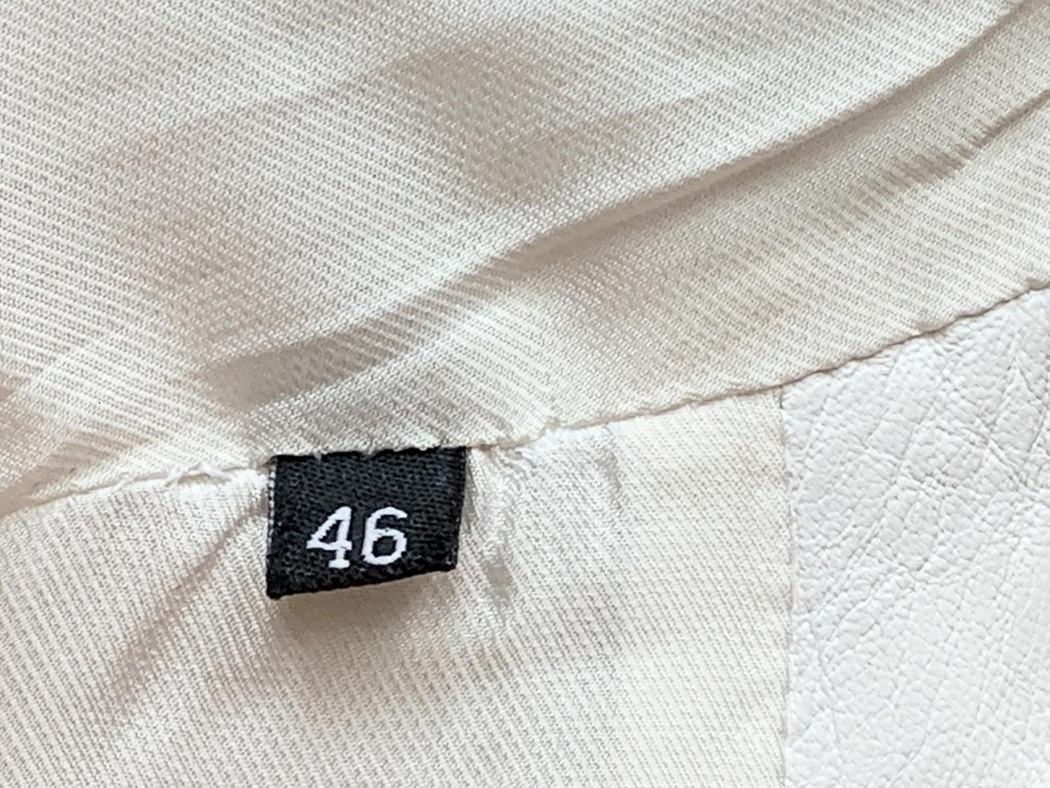 Tom Ford für Gucci H/W 2004 Weiße Lederjacke mit Seilgürtel und Gürtel It. 46 - US 10 im Angebot 4
