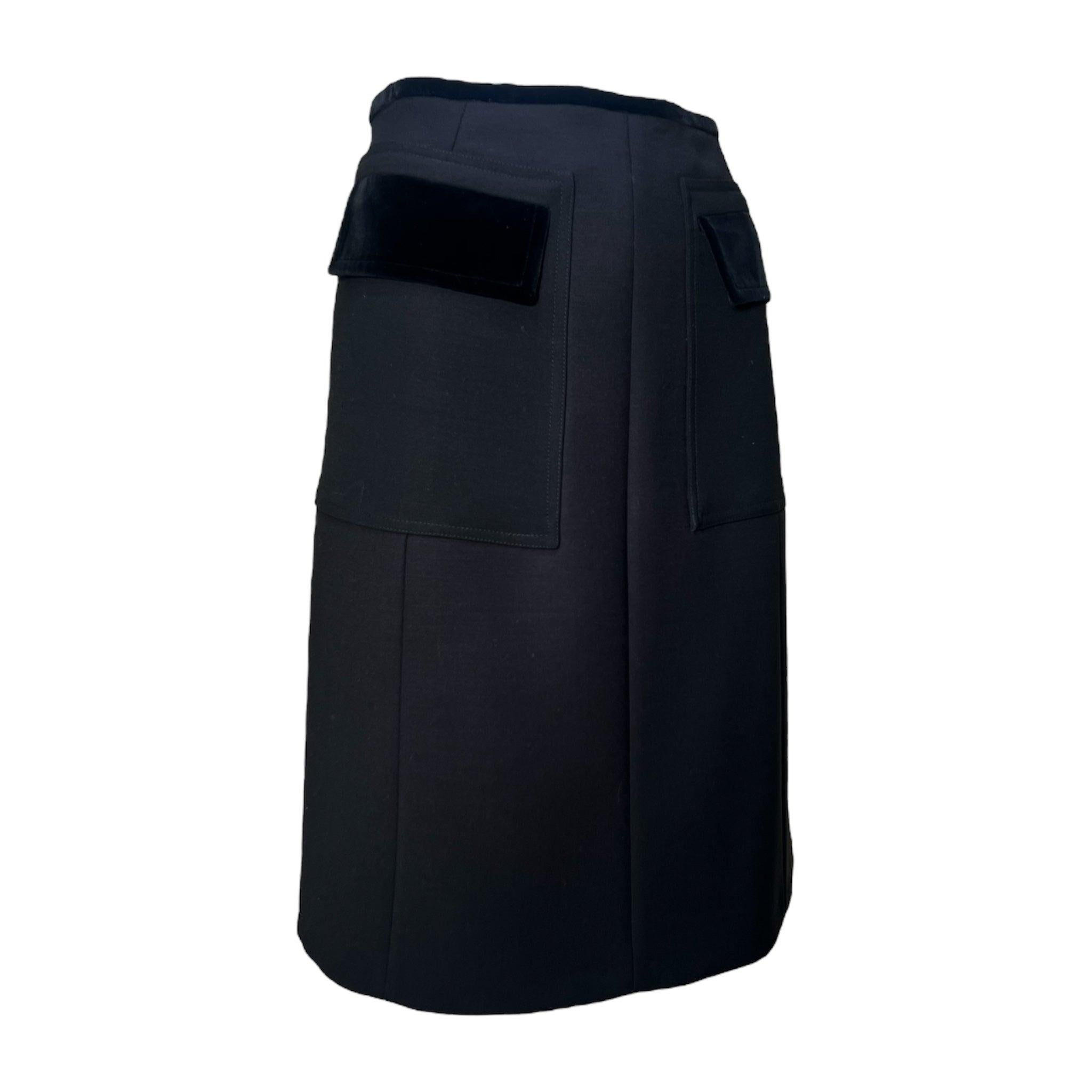 Tom Ford for Gucci F/W Schwarzer Rock aus Wolle mit Samttaschen, 2000 im Zustand „Neu“ im Angebot in Los Angeles, CA