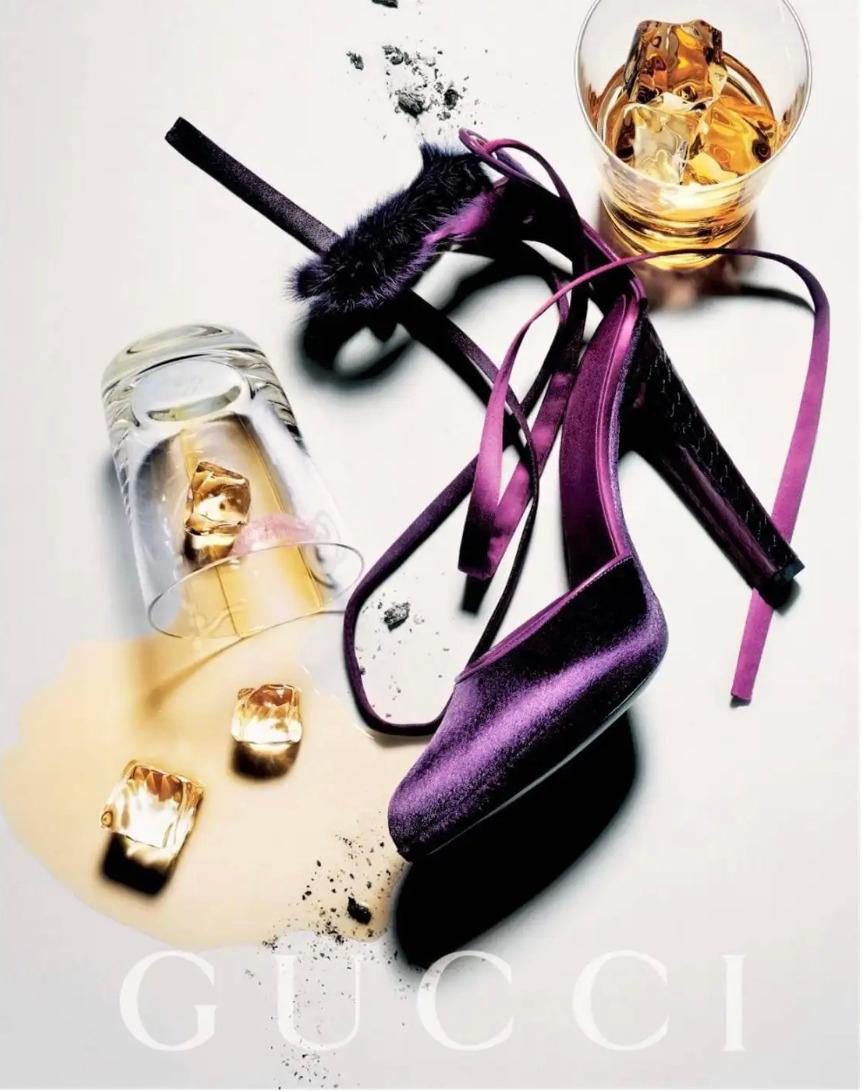 Tom Ford for Gucci Fall/Winter 2004 Runway Purple Velvet Platform Heels US 7 1/2 For Sale 3