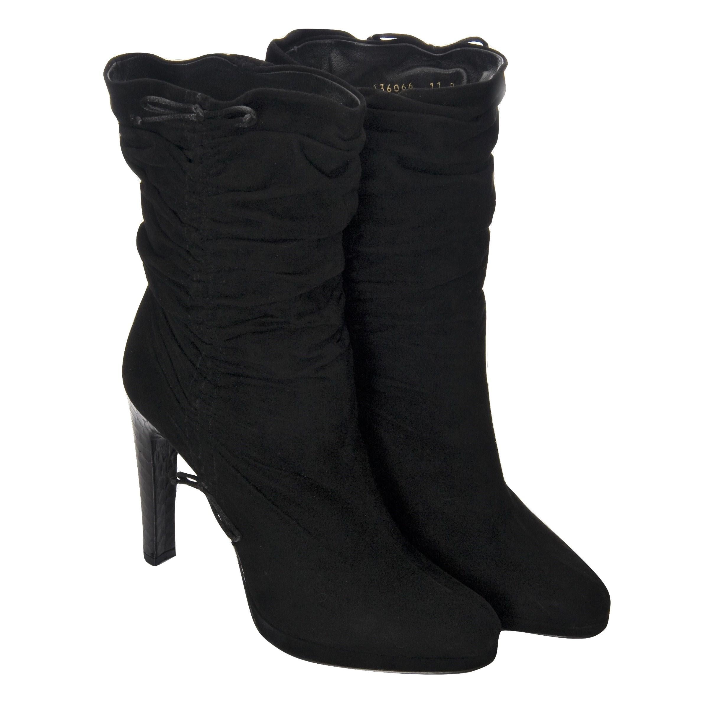 Tom Ford pour Gucci - Bottes en daim de défilé en python, taille 8 en vente 2