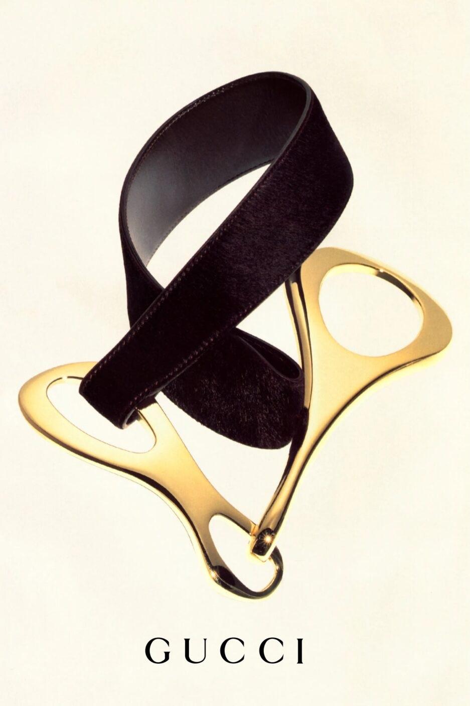 Nero Tom Ford for Gucci FW 1996 Cintura larga oversize in pelle nera e oro con ornamenti  75/30 in vendita