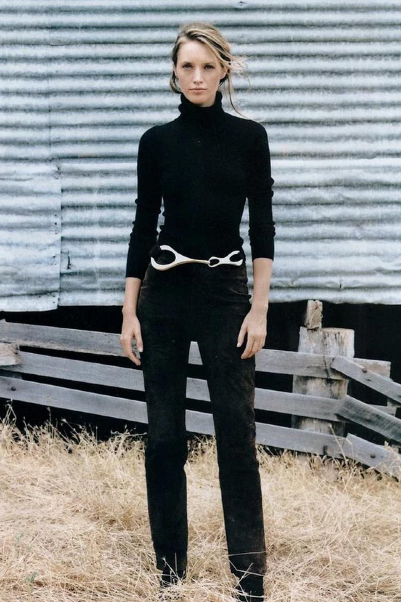Women's Tom Ford for Gucci FW 1996 Oversized Black Leather Gold Hosebit Wide Belt  85/34 For Sale