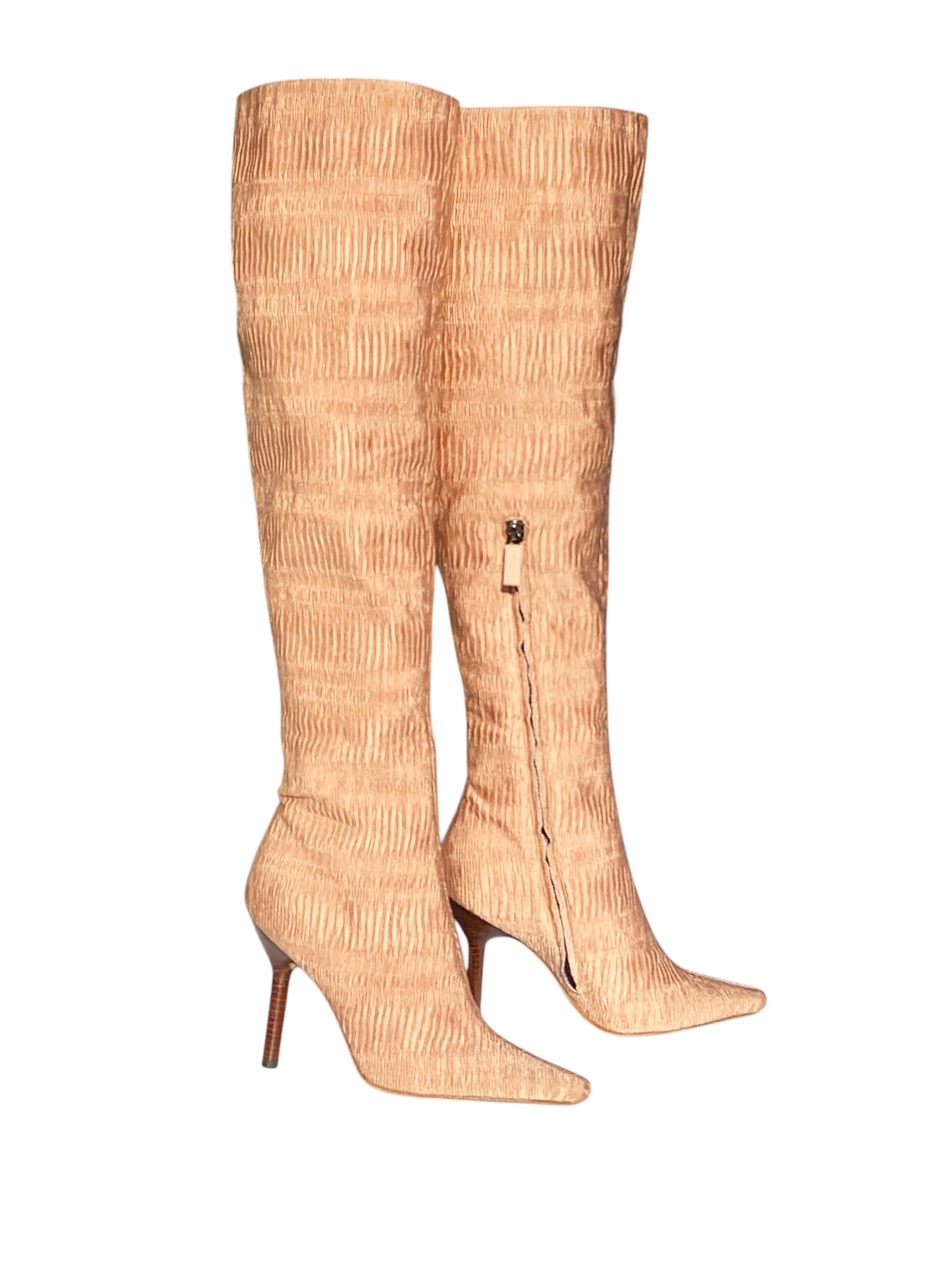 Tom Ford for Gucci FW 1999 Over the Knee Silk Ruched Boots + Matching Bag US 6.5 In Excellent Condition For Sale In Montgomery, TX
