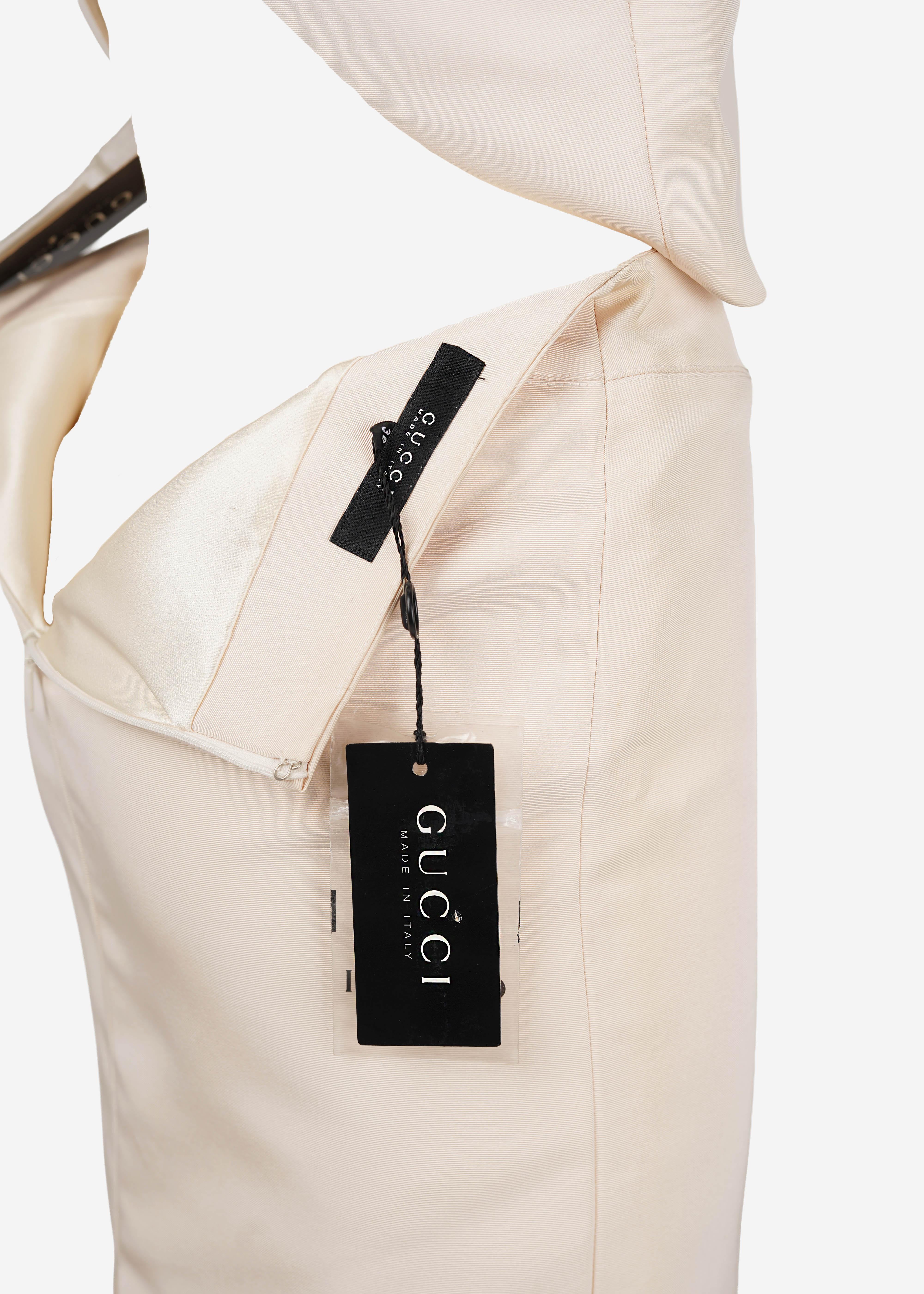 Tom Ford for Gucci FW 2001 Runway Pale Nude Silk Two-Piece, Look 31, Size IT38 For Sale 5