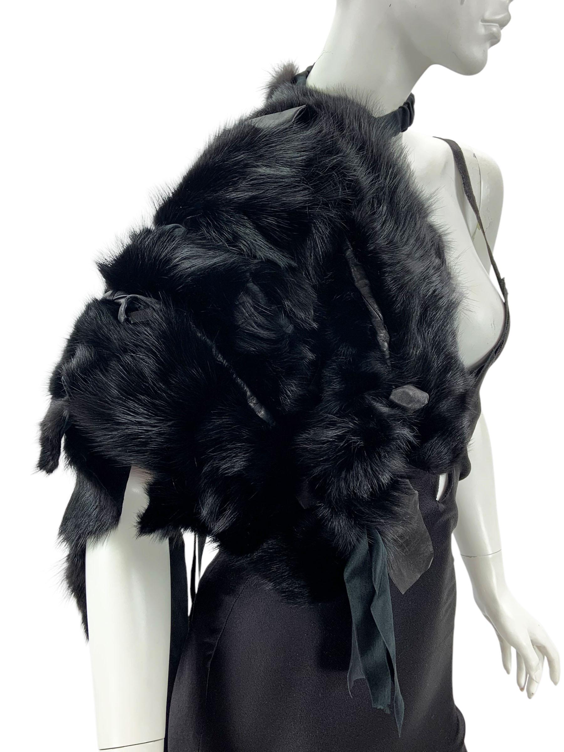Tom Ford for Gucci FW 2002 Runway Black Silk Lace-Up Gown + Mink Stole It. 38 For Sale 6