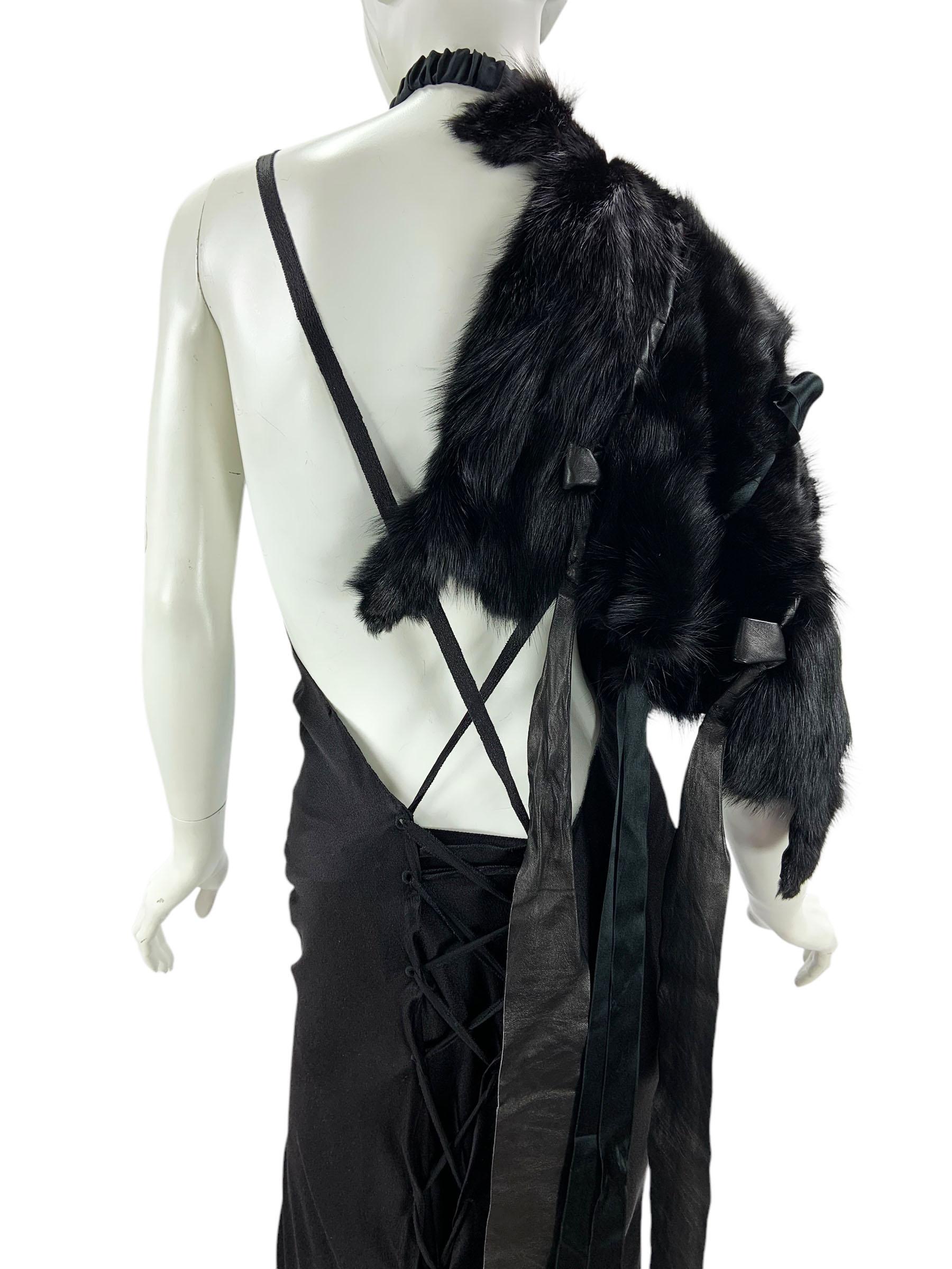 Tom Ford for Gucci FW 2002 Runway Black Silk Lace-Up Gown + Mink Stole It. 38 For Sale 7