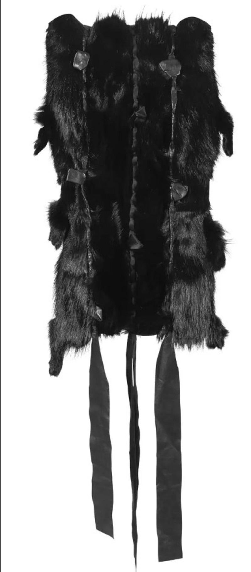 Tom Ford for Gucci FW 2002 Runway Black Silk Lace-Up Gown + Mink Stole It. 38 For Sale 14