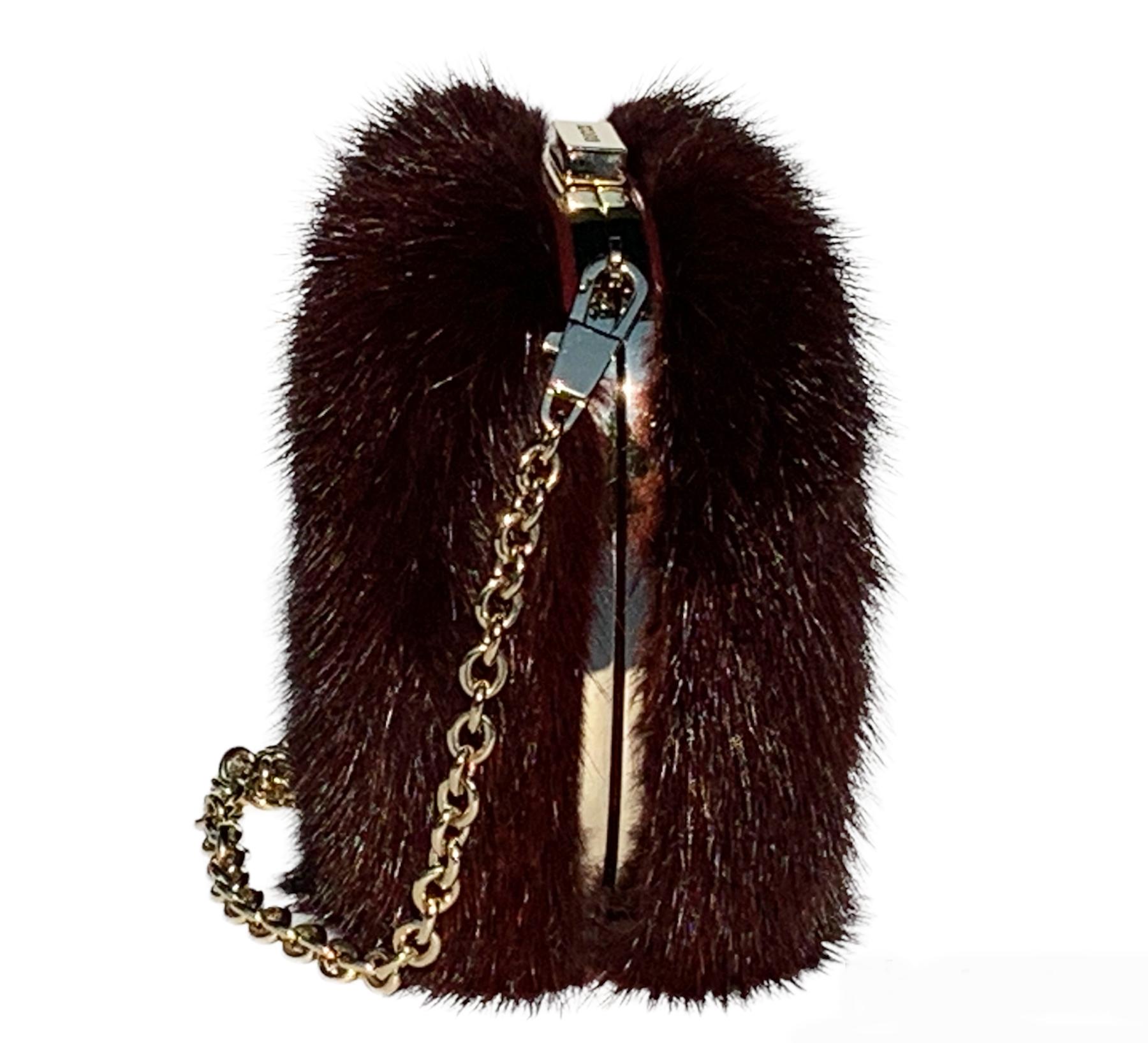 Tom Ford für Gucci Nerz Box Gold-Minitasche aus Leder mit abnehmbarer Kette im Angebot 1