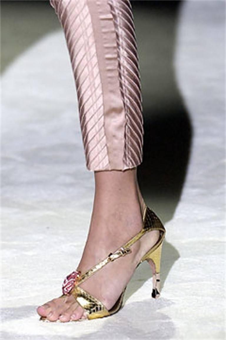 Tom Ford for Gucci Python Snake Head Ad Runway Heels Sz 37.5 For Sale at  1stDibs | gucci tom ford runway