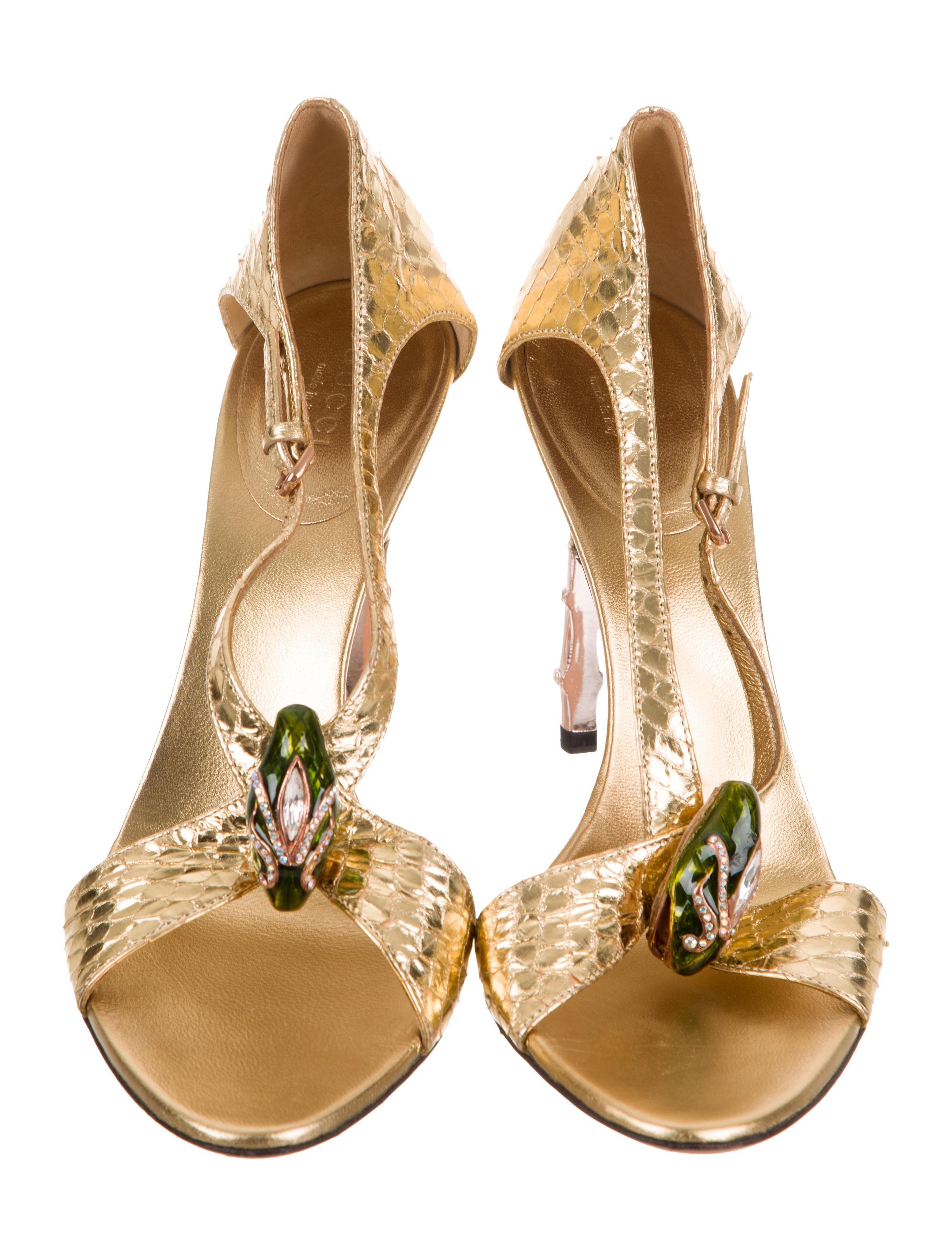Donna Tom Ford for Gucci Python Snake Head Ad Runway Heels Sz 37.5 in vendita