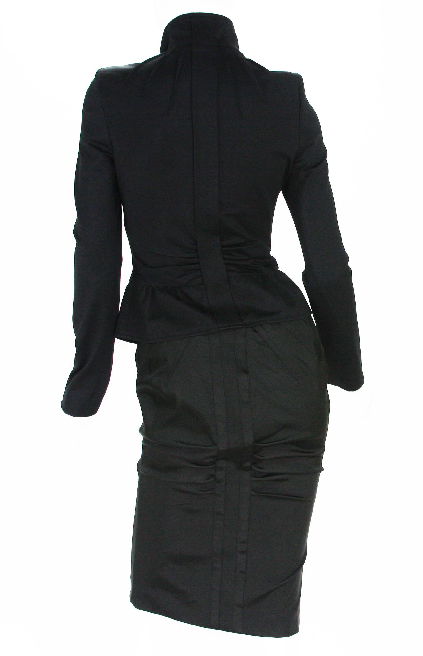 Tom Ford for GUCCI Runway F/W 2004 Collection Black Dress Skirt Suit It 42 US 6 In Excellent Condition In Montgomery, TX