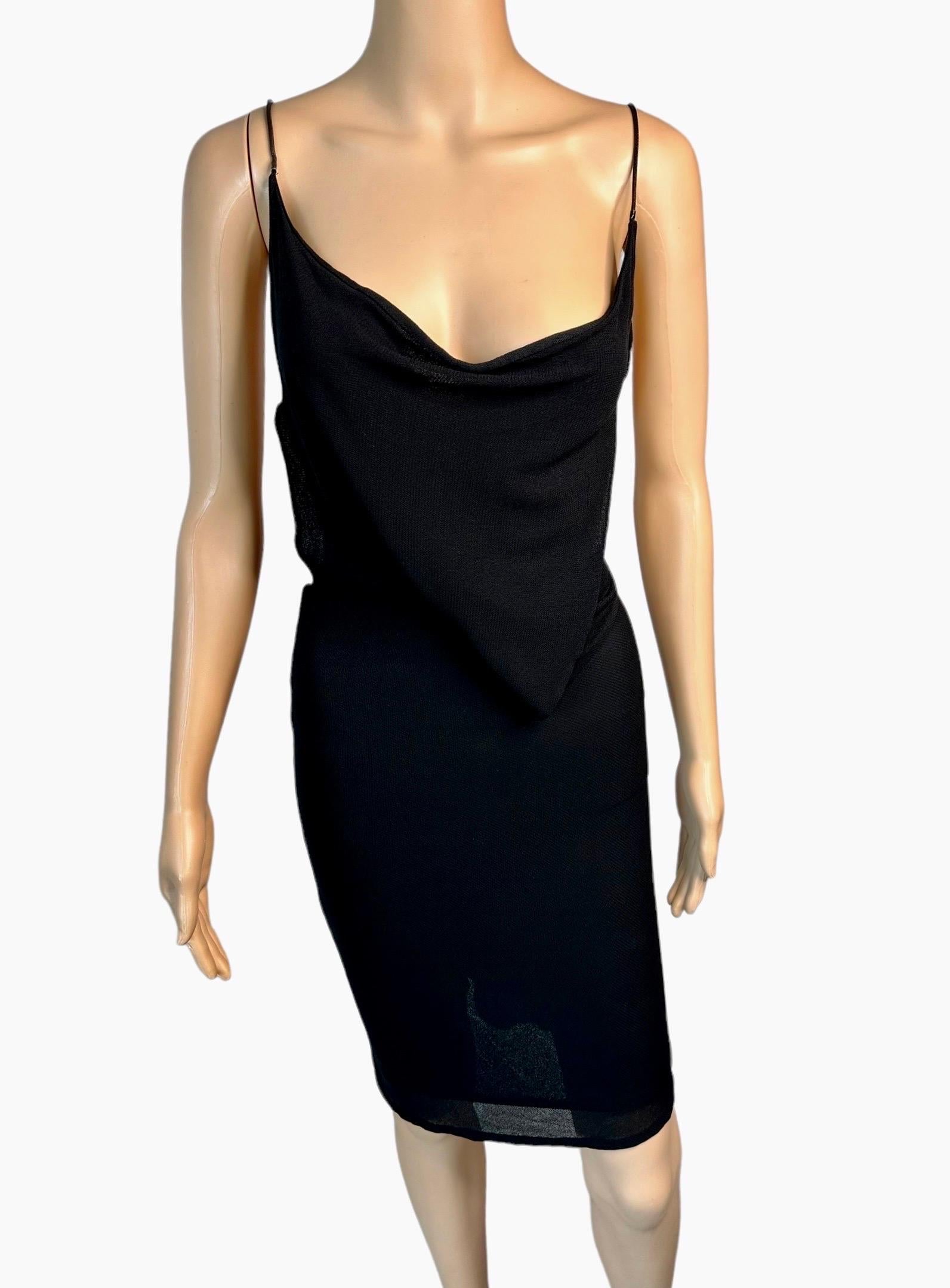 Tom Ford pour Gucci S/S 1997 Runway - Robe noire en maille transparente avec découpes en chaîne au dos Pour femmes en vente