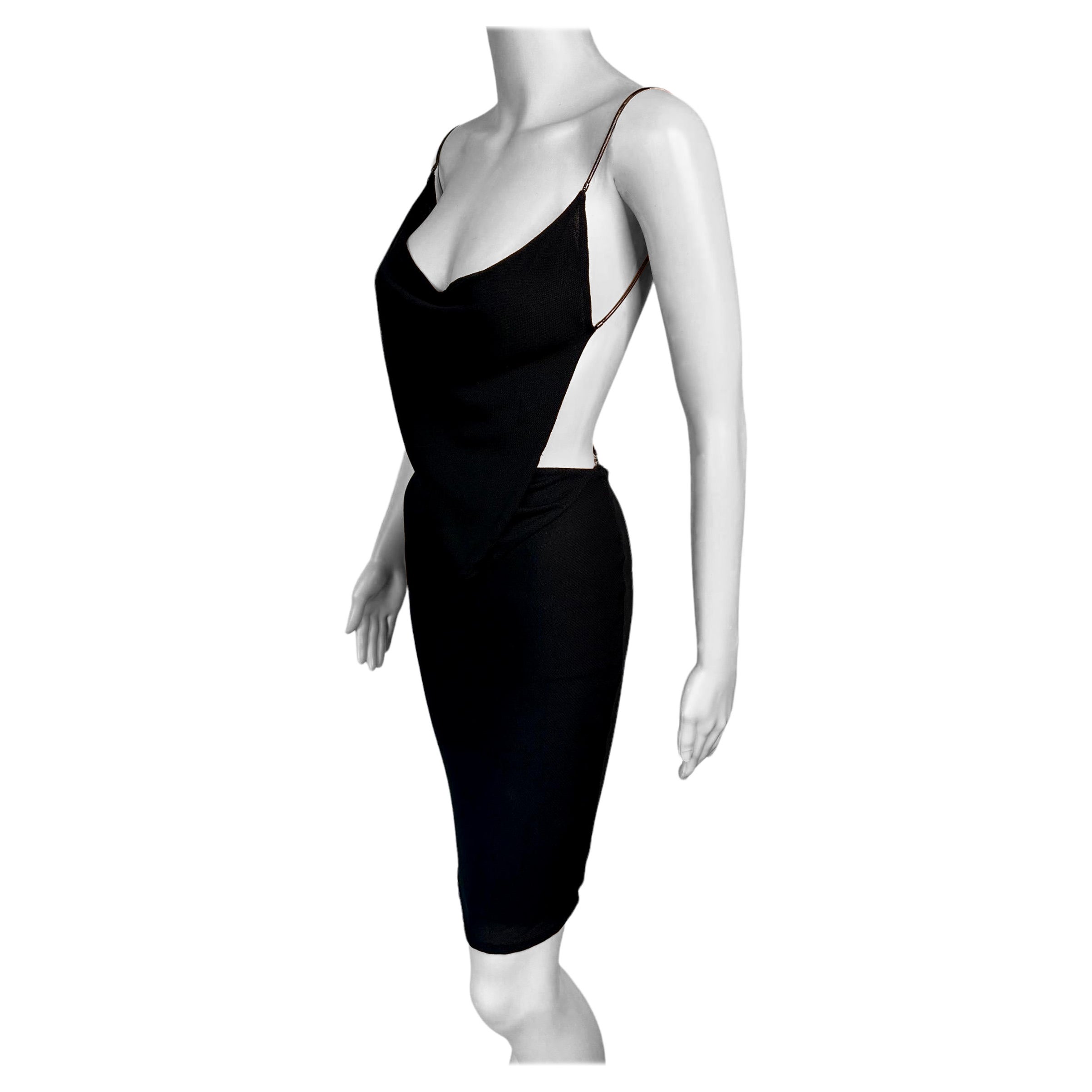 Tom Ford pour Gucci S/S 1997 Runway - Robe noire en maille transparente avec découpes en chaîne au dos en vente