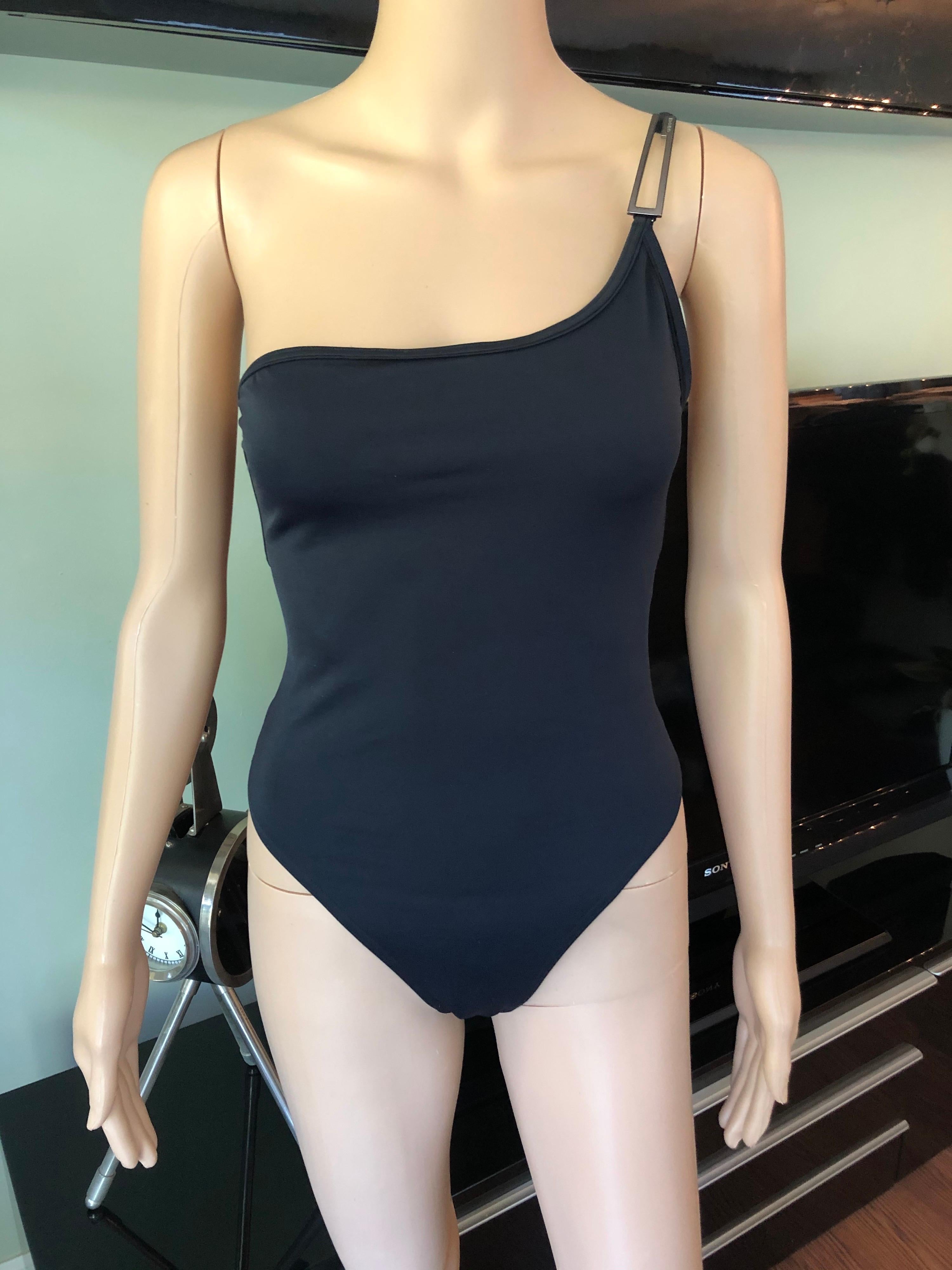 Tom Ford for Gucci S/S 1998 Runway G Metal Logo Accent One Shoulder Black Bodysuit Swimsuit 
