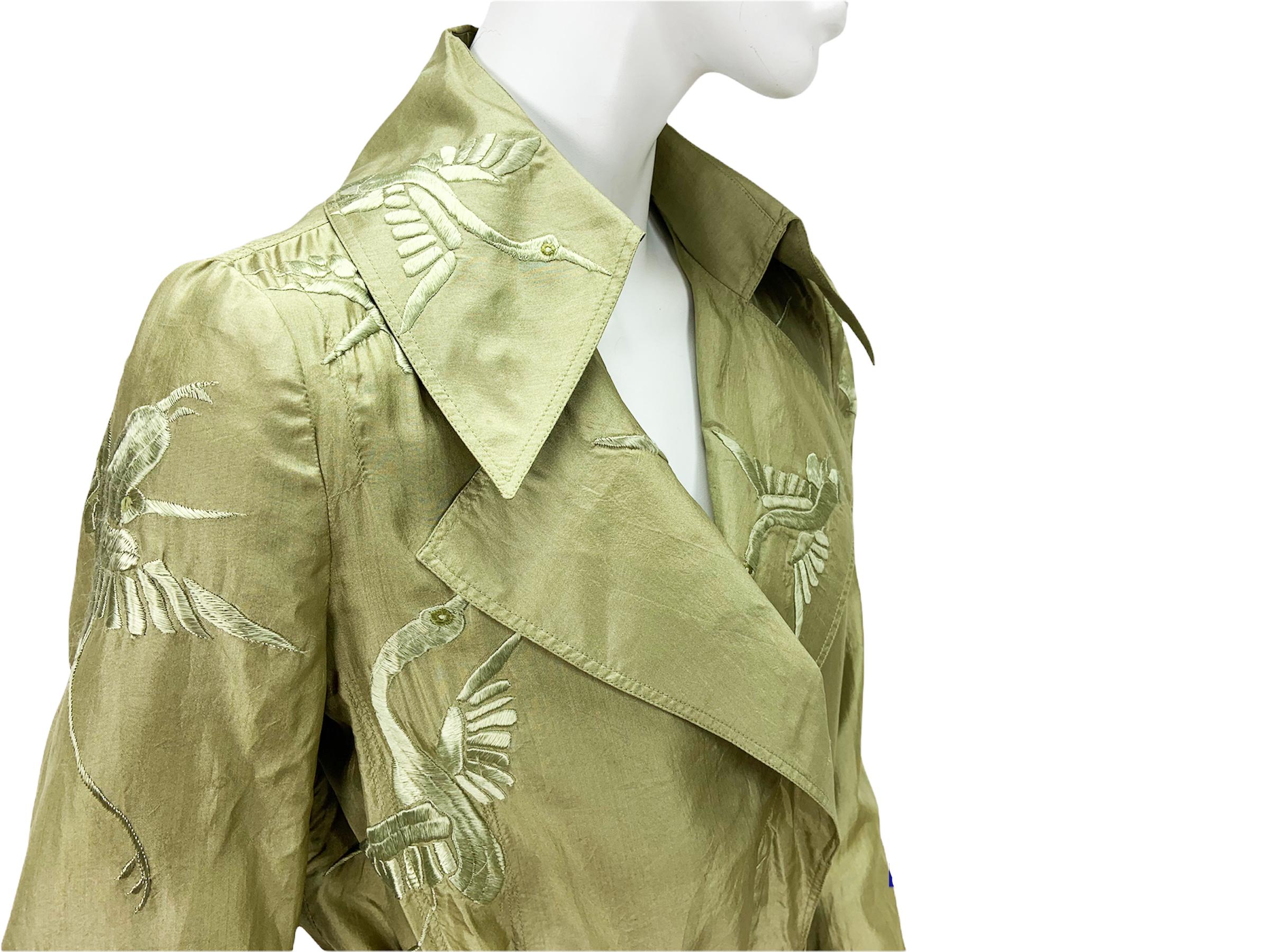 Tom Ford for Gucci S/S 2002 Green Silk Crane Birds Embroidery Trench Coat  In Excellent Condition For Sale In Montgomery, TX