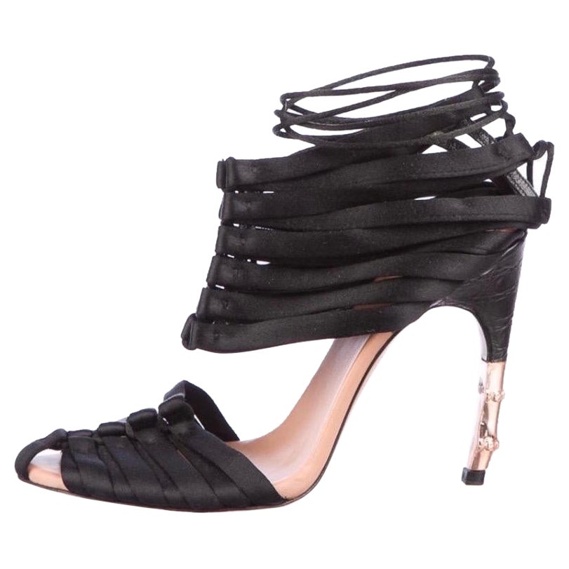 Tom Ford for Gucci S/S 2004 Zapatos corsé de satén negro  Talla It 36 - US 6 en venta