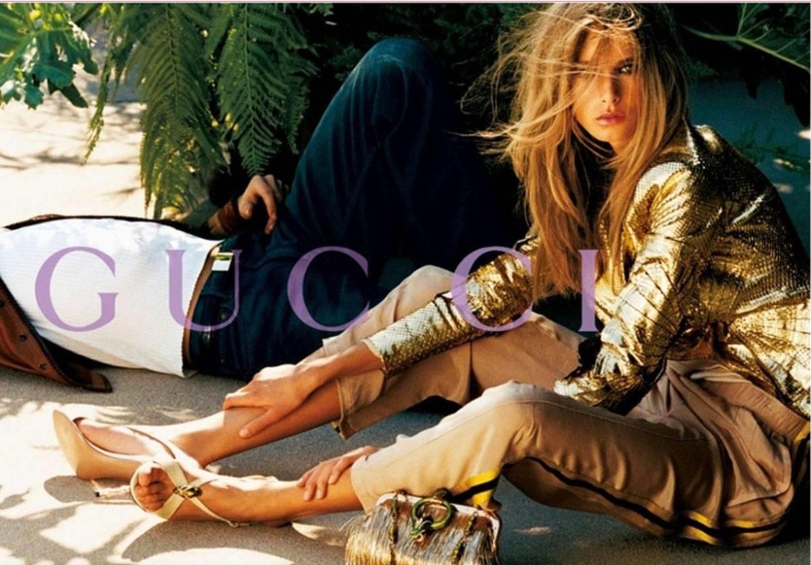 Tom Ford for Gucci S/S 2004 Tacón de bambú con joyas de serpiente dorada Talla 36.5 en venta 3