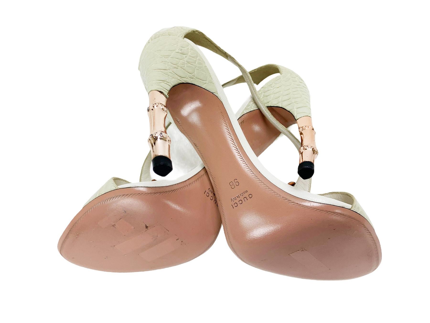 Tom Ford pour Gucci S/S 2004 - Chaussures en bambou ornées de bijoux en alligator couleur huître 9 B  39  en vente 6