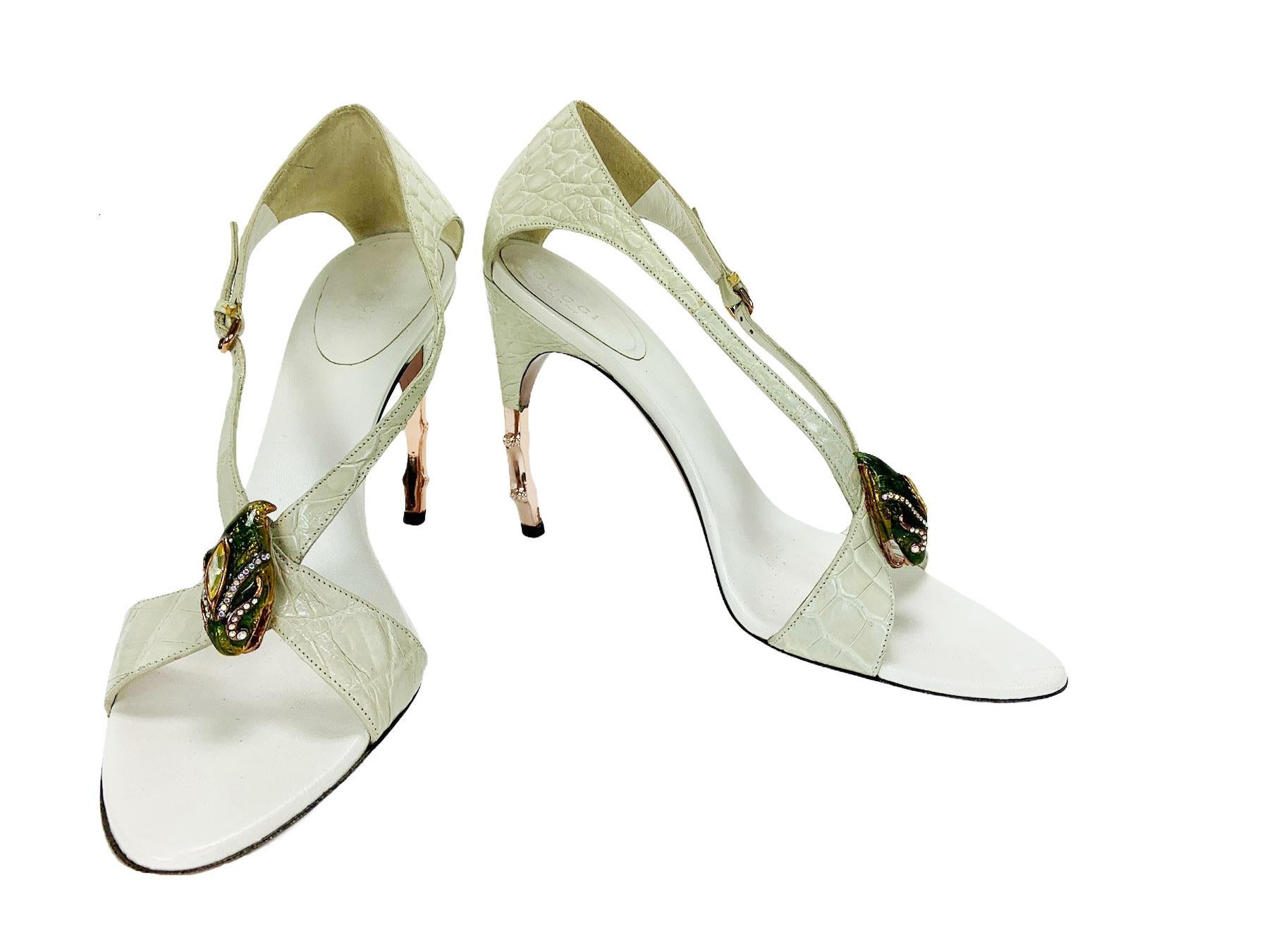 Tom Ford pour Gucci S/S 2004 - Chaussures en bambou ornées de bijoux en alligator couleur huître 9 B  39  Pour femmes en vente