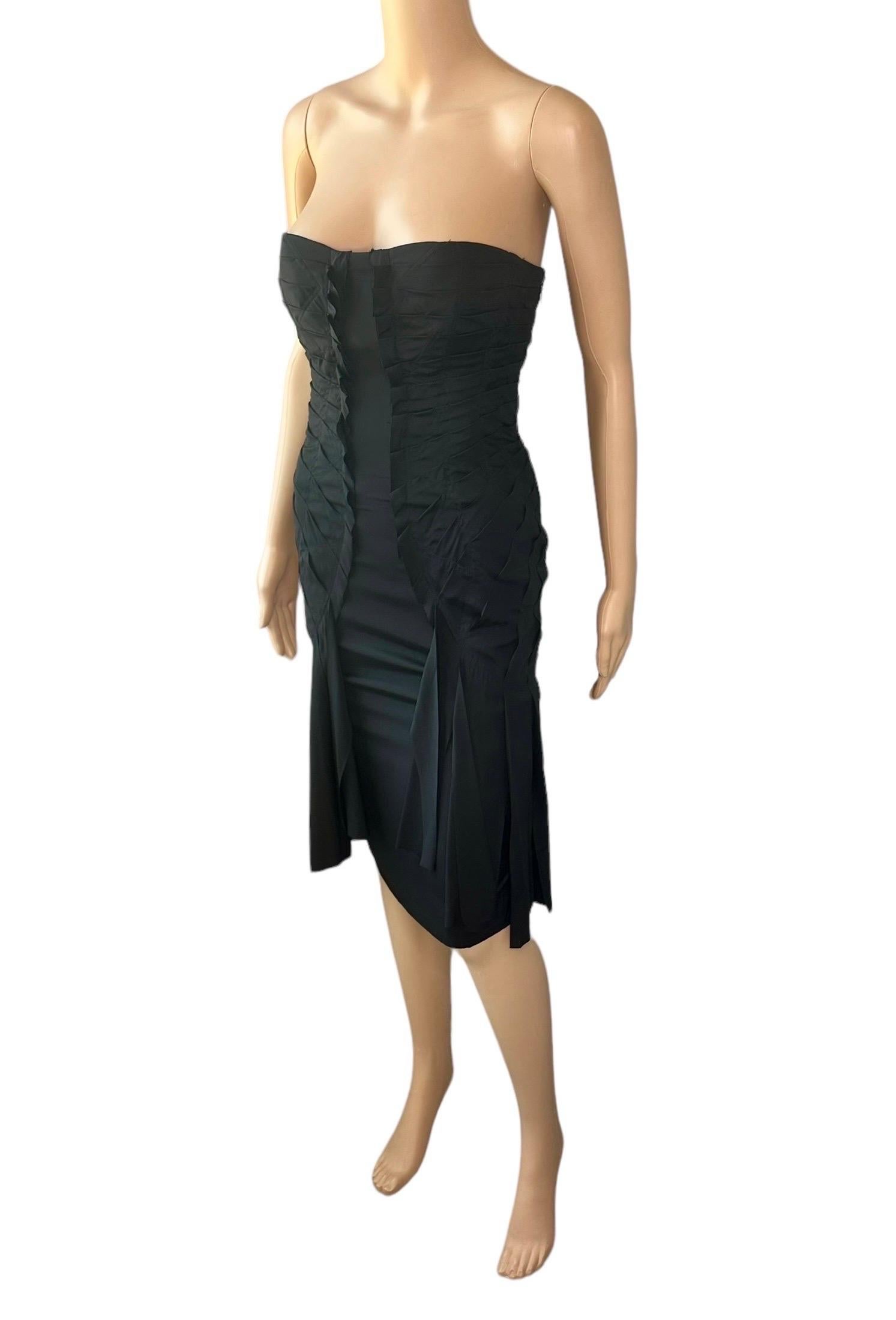 Tom Ford for Gucci S/S 2004 Runway Bustier Cutout Back Fringe Silk Black Dress For Sale 3