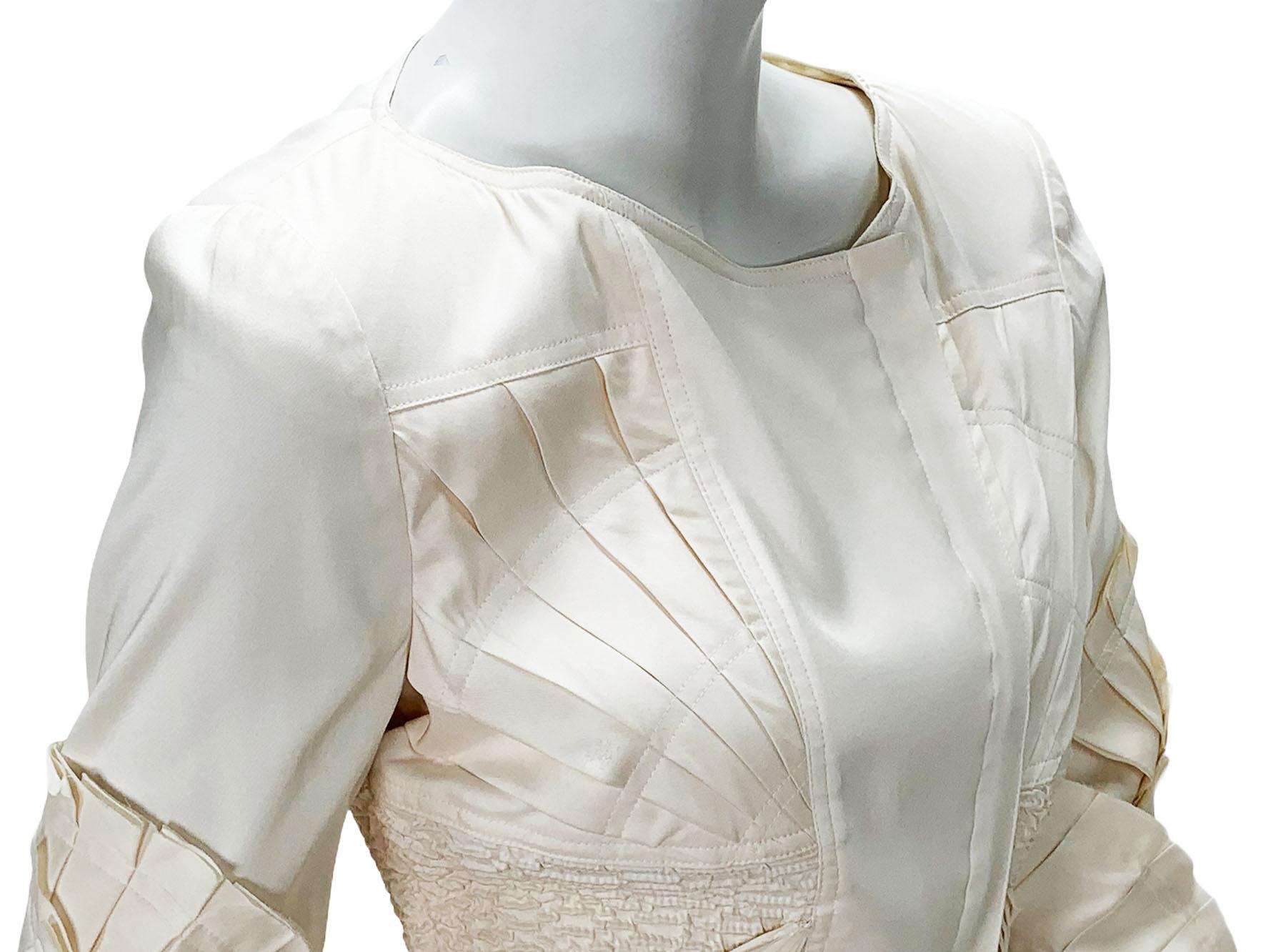 Tom Ford for Gucci S/S 2004 Silk Off-White Color Fan Pleated Jacket It 40 - US 4 For Sale 4