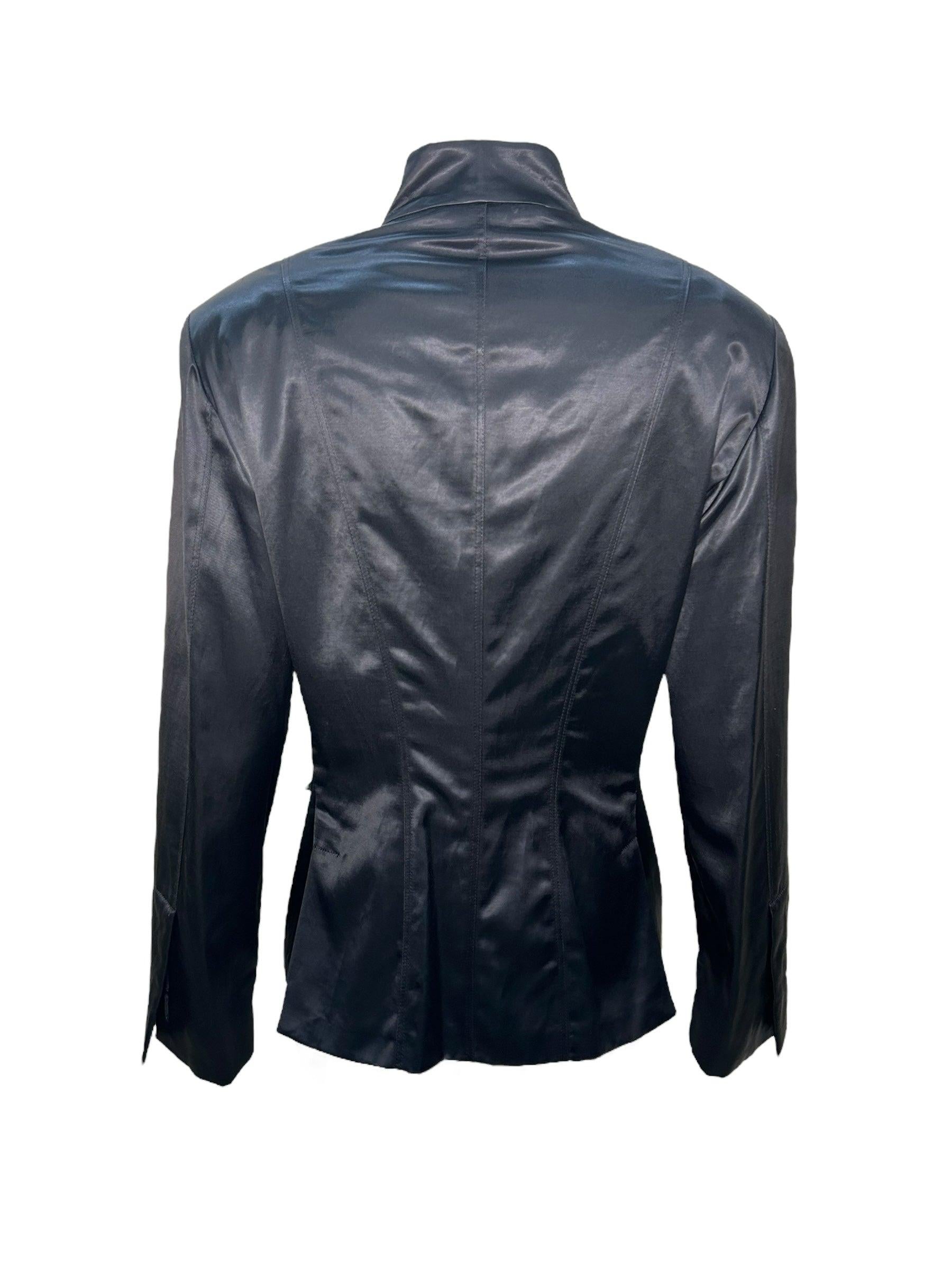 Tom Ford for Gucci S/S Schwarzer Satin-Blazer mit aufgesetzten Taschen, 2001 im Zustand „Neu“ im Angebot in Los Angeles, CA