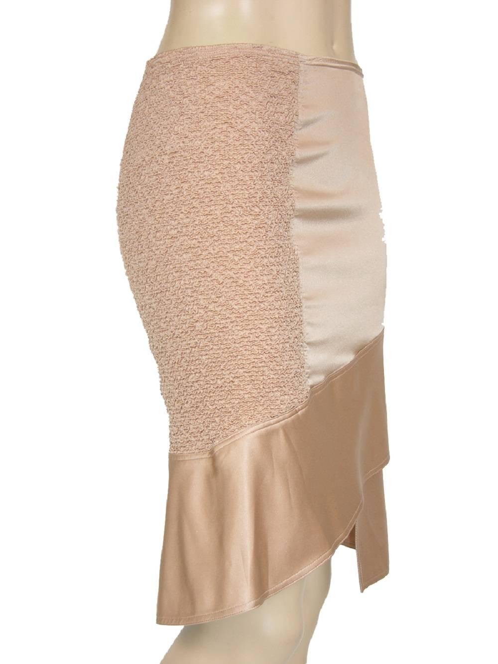 Beige Tom Ford for Gucci, passerella P/E 2004, gonna asimmetrica in seta color nudo, 44 anni in vendita