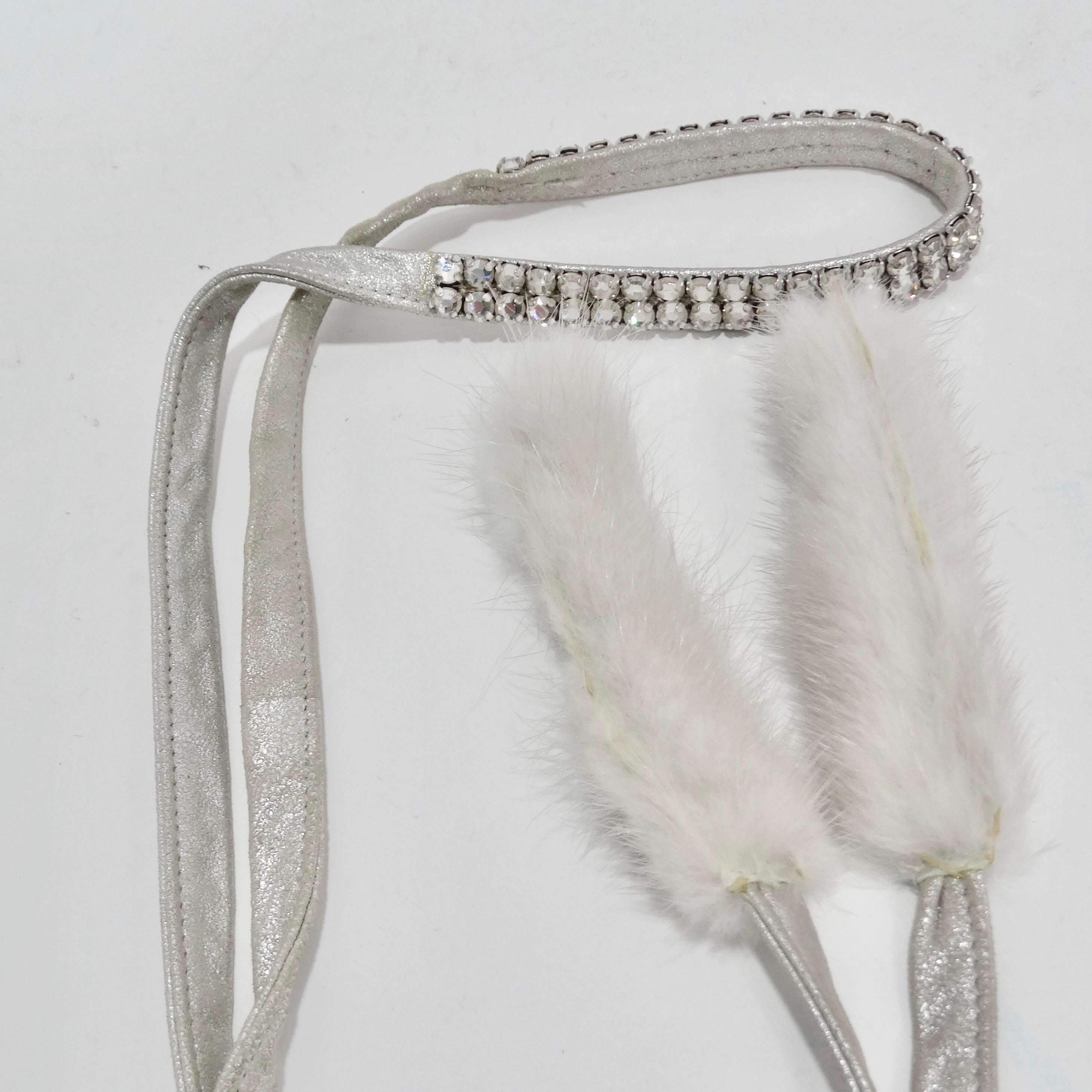 Gris Tom Ford pour Gucci - Chaussures à plateforme en cuir de vison blanc et cristaux avec bride argentée en vente