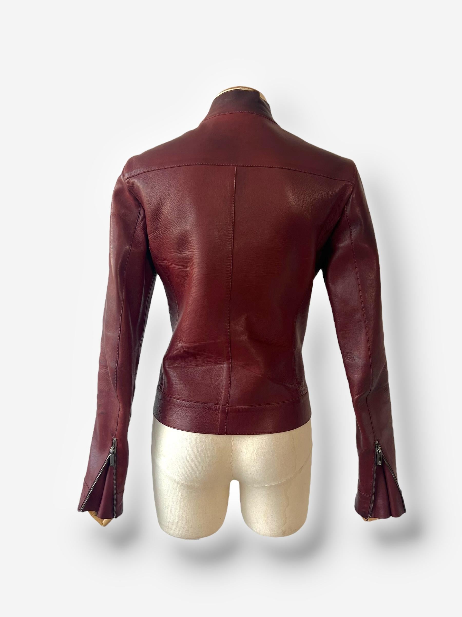 Tom Ford for Gucci Spring/Summer 1999 Maroon Leather Moto Jacket For Sale 2