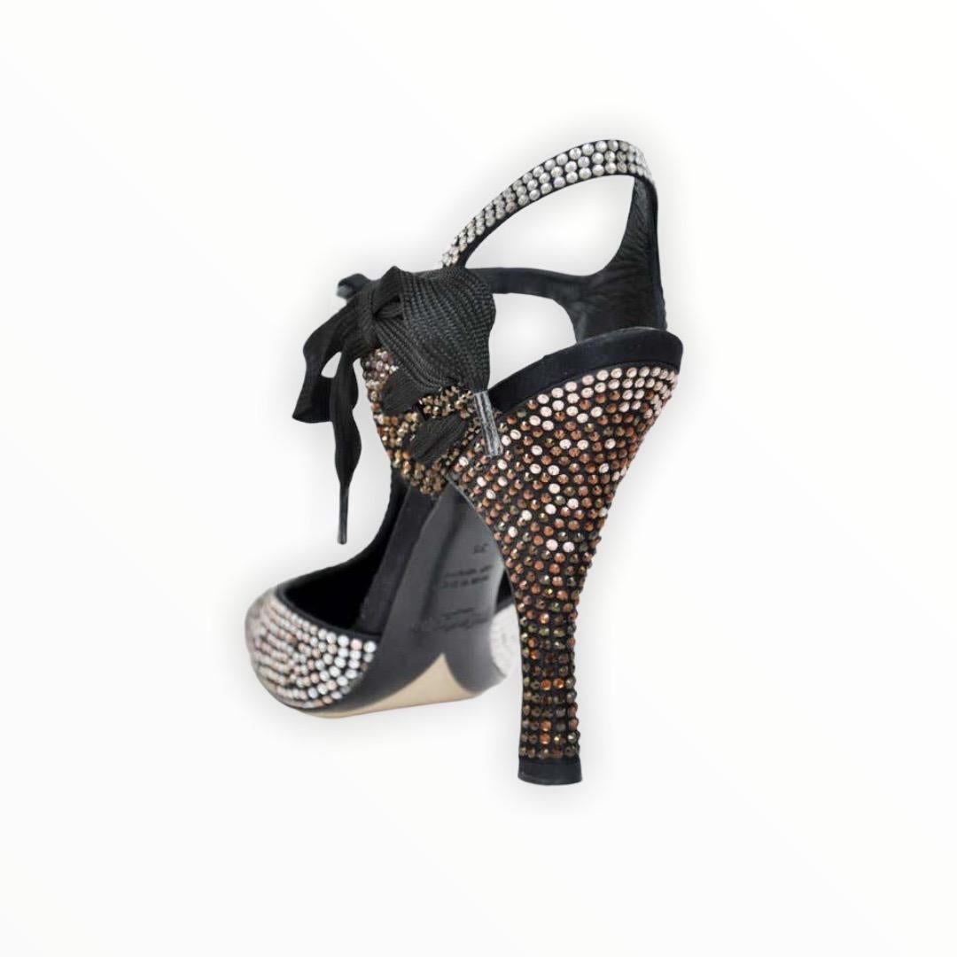 Tom Ford per YSL Collezione SS 2004 Scarpe Spectator impreziosite da cristalli 39 US 9 in vendita 1
