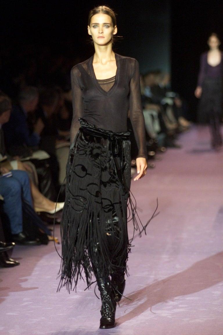 Tom Ford pour Yves Saint Laurent - Ensemble jupe en velours et haut en soie, collection 2001-2003  Pour femmes en vente