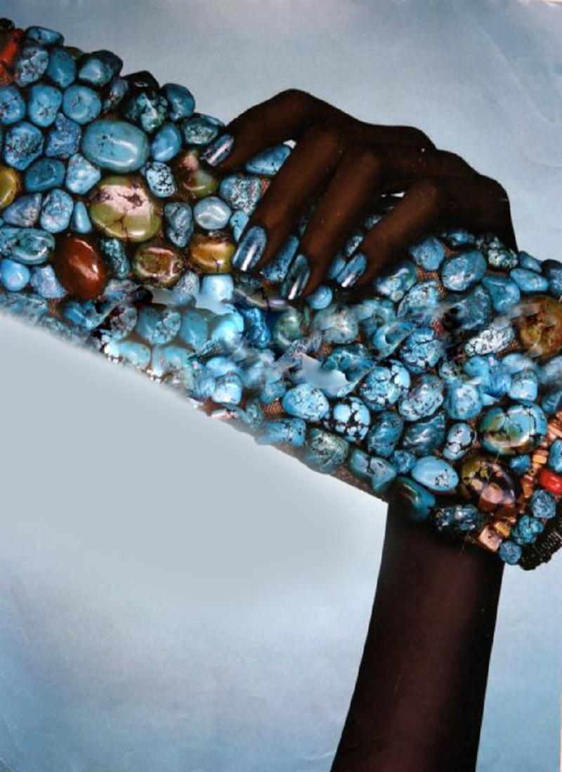 Tom Ford for Yves Saint Laurent Rive Gauche *Out of Africa* Turquoise Beaded Clutch
2002 Collection
Serial Number 95356-213841
Hand Beaded with Turquoise and Corals Over the Tan Color Heavy Canvas. Snap Closure.
Measurements: L - 10 inches, H - 4