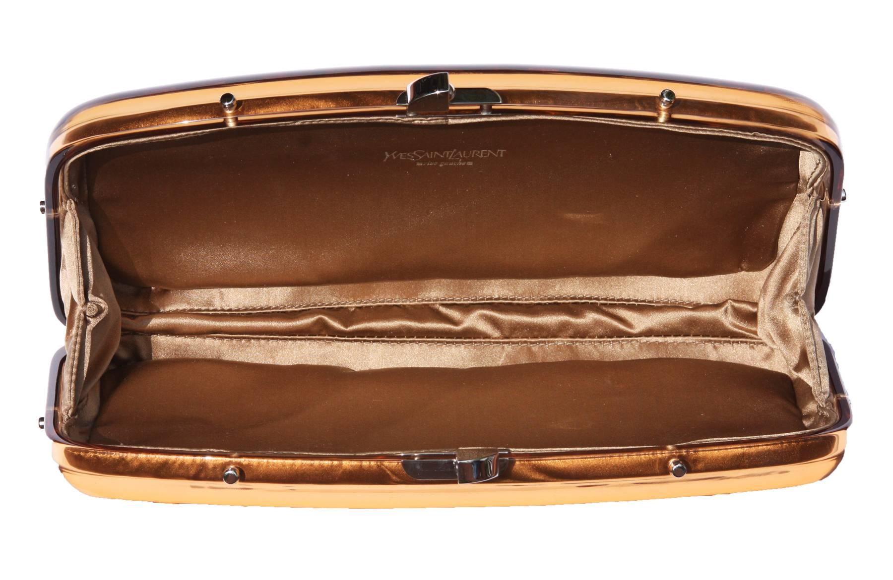 Tom Ford for Yves Saint Laurent 2003 - Pochette con Jewell e decorazioni in passerella In condizioni ottime in vendita a Montgomery, TX