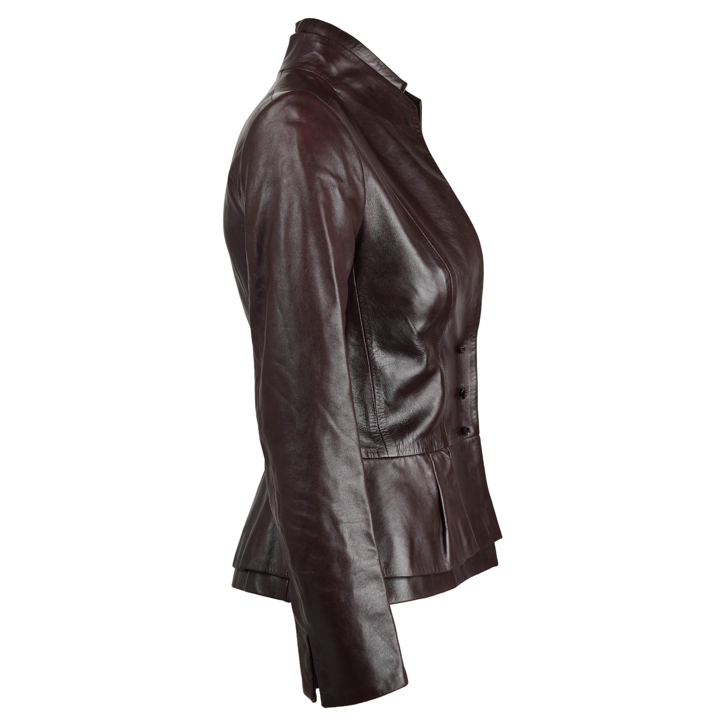 Tom Ford for Yves Saint Laurent 2004 Auberginefarbene Jacke mit Schößchen aus Leder, IT 40 (Schwarz) im Angebot