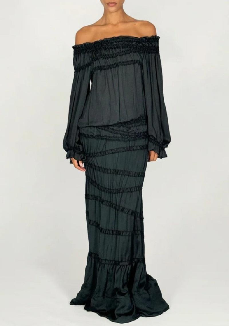 Tom Ford pour Yves Saint Laurent, tailleur jupe longue en soie noire, défilé A/H 2001 en vente 8