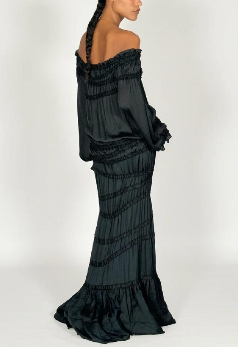 Tom Ford pour Yves Saint Laurent, tailleur jupe longue en soie noire, défilé A/H 2001 en vente 10