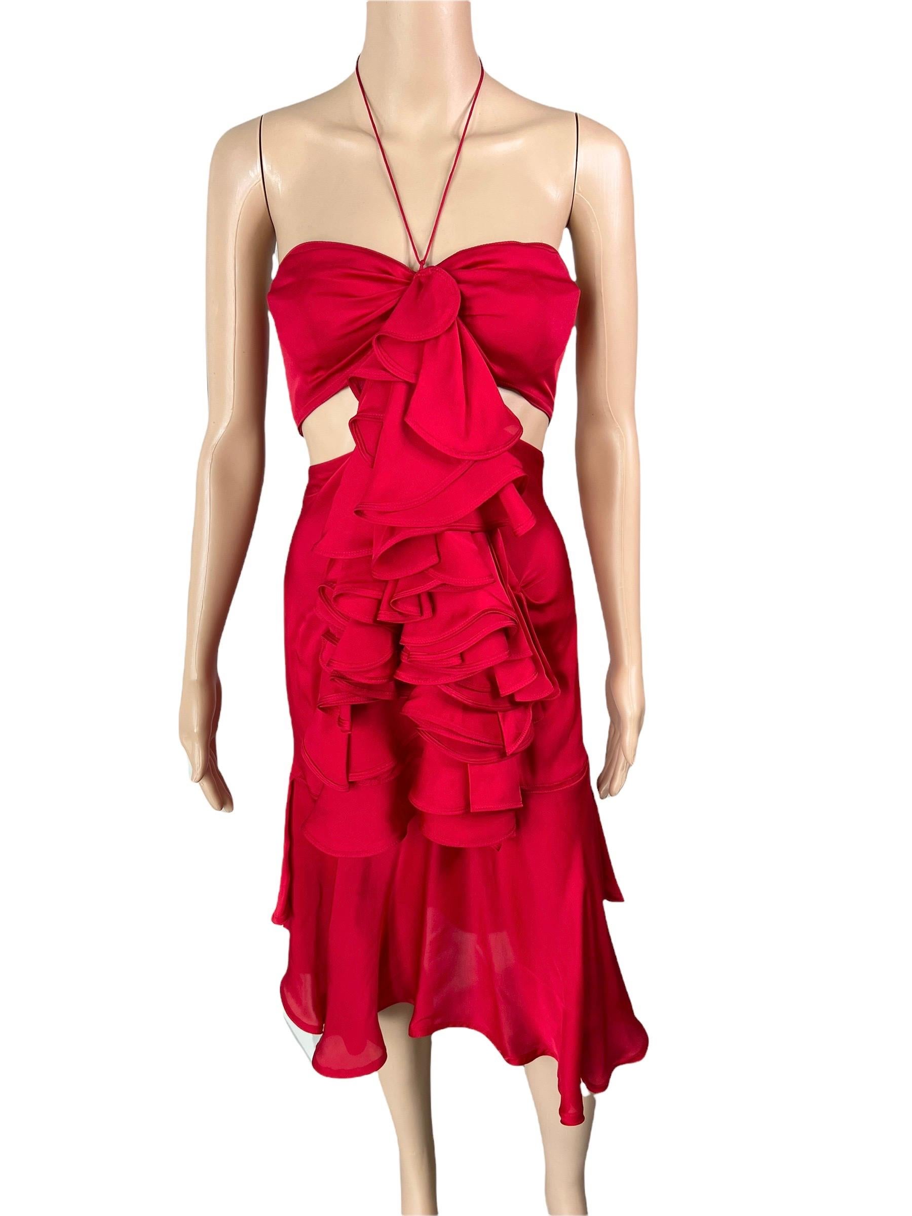 Tom Ford for Yves Saint Laurent  Pasarela F/W 2003 Sujetador Recortado con Volantes Vestido Rojo Gris