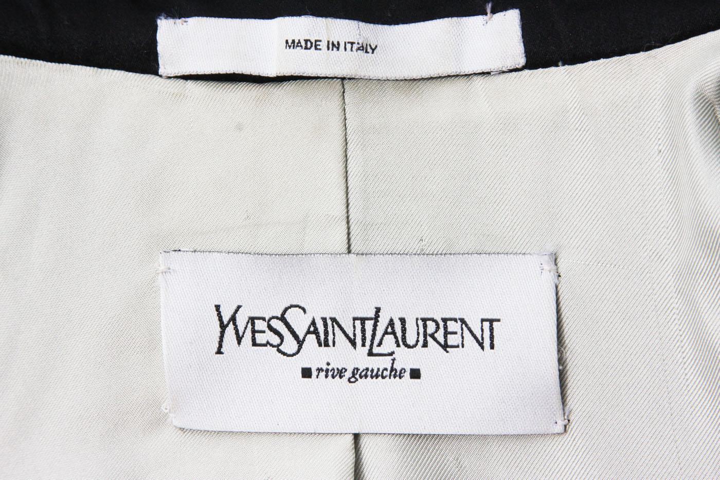 Tom Ford für Yves Saint Laurent H/W 2004 Chinoiserie-Jacquard-Rockanzug aus Jacquard Fr 38 im Angebot 3
