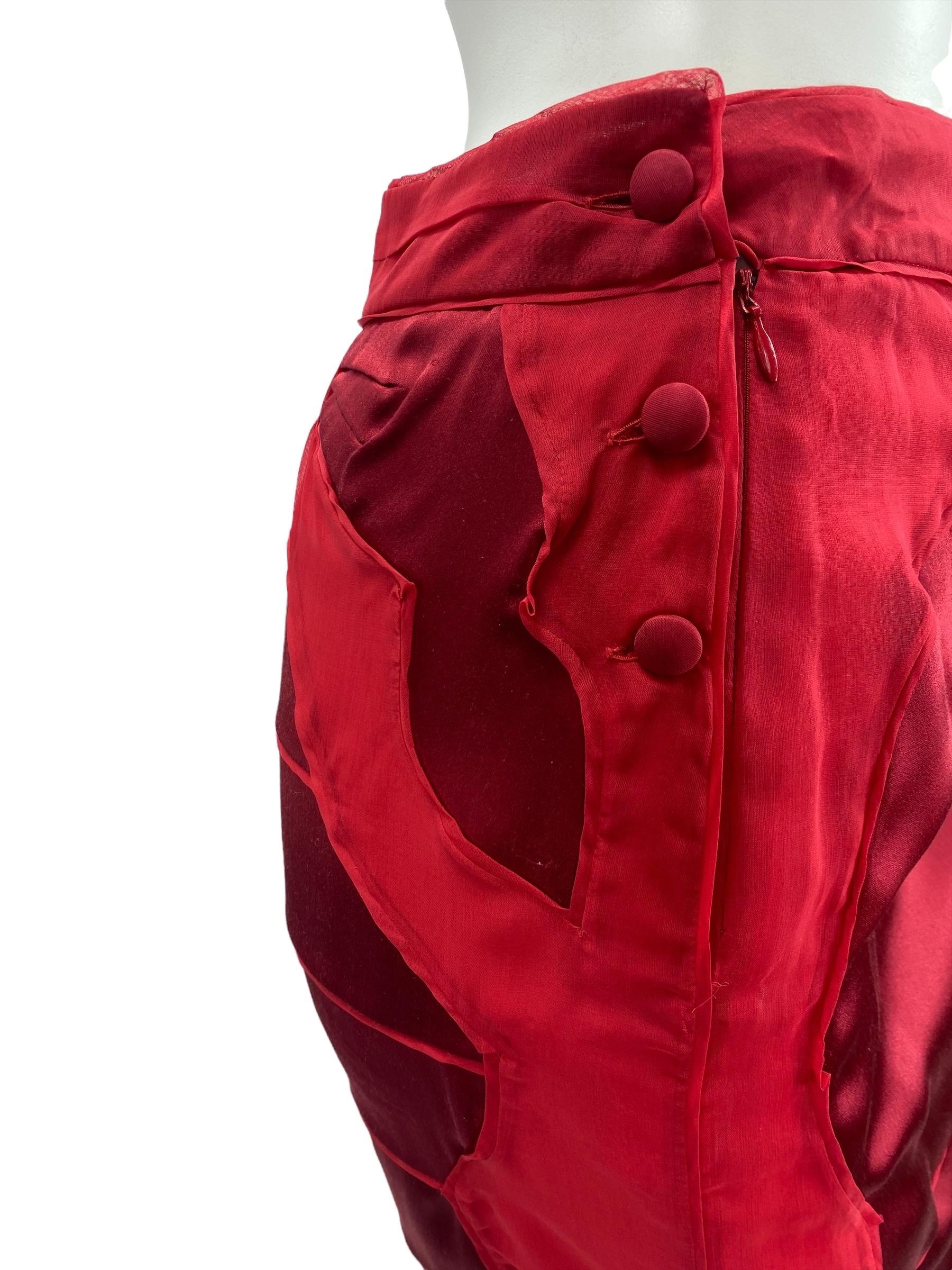 Tailleur jupe Tom Ford pour Yves Saint Laurent collection A/H 2004, taille US 4 - 6 en vente 4