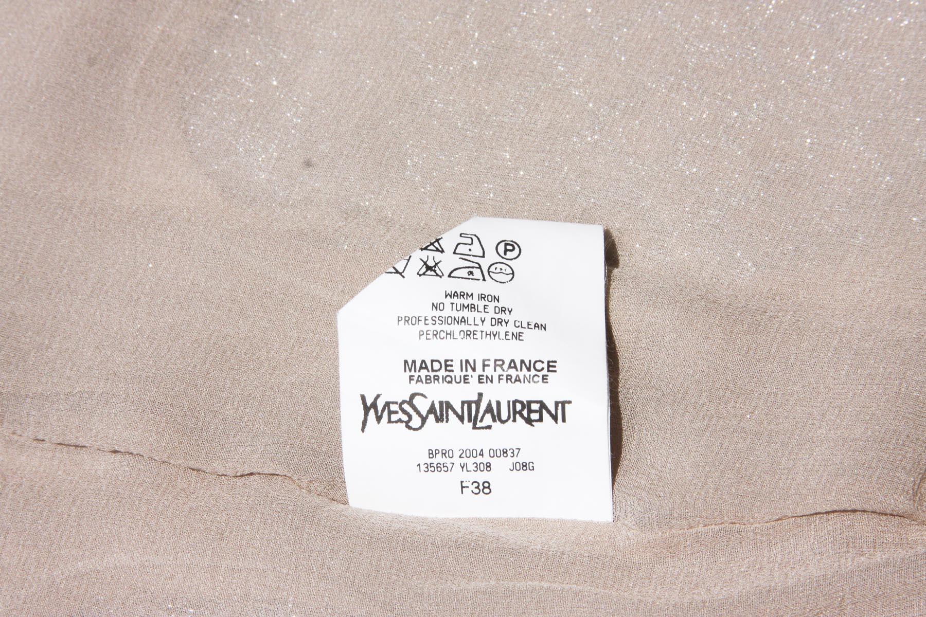 Tom Ford pour Yves Saint Laurent, tailleur jupe en vison, collection A/H 2004, taille 38/6 en vente 12