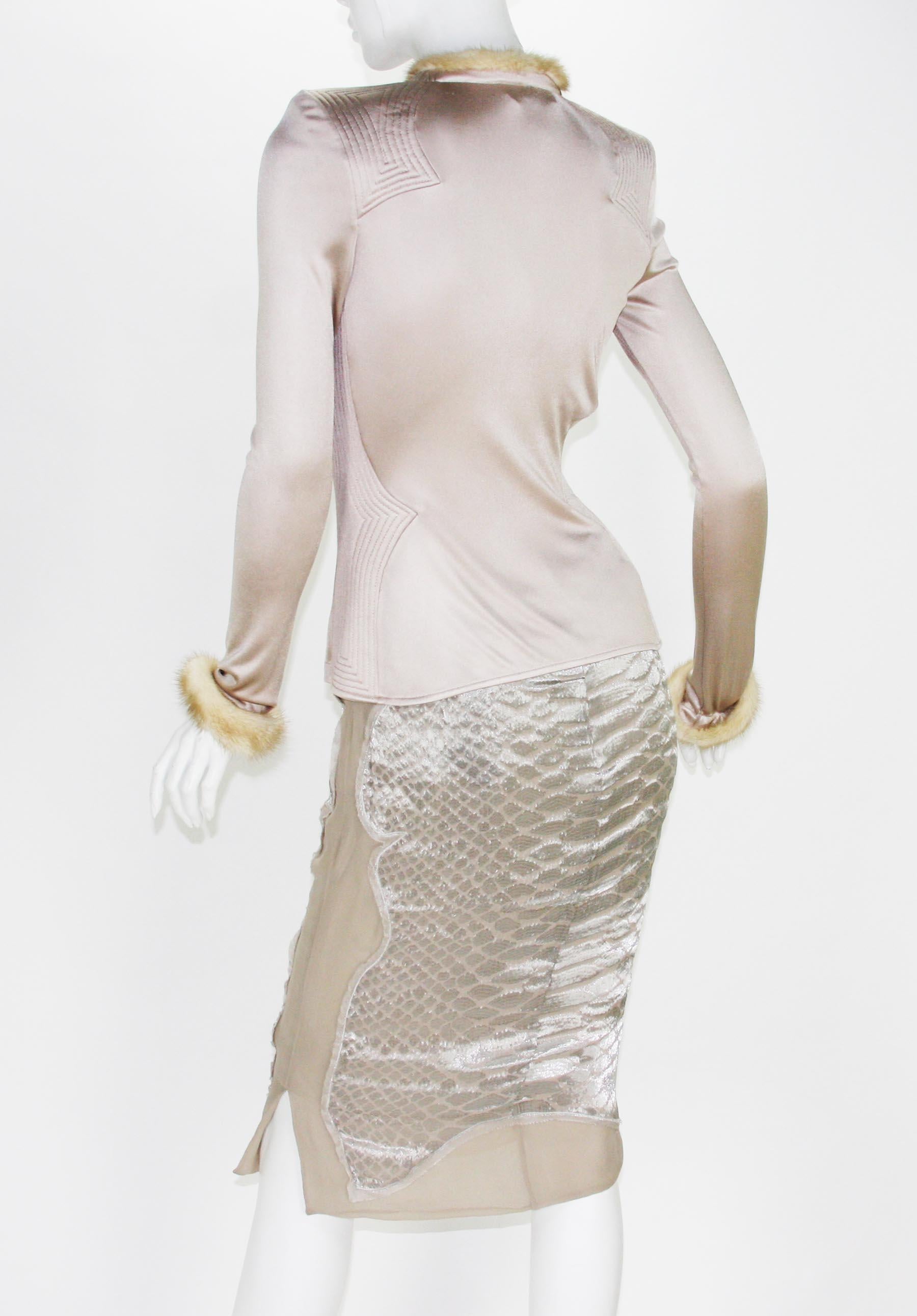 Tom Ford pour Yves Saint Laurent, tailleur jupe en vison, collection A/H 2004, taille 38/6 en vente 2