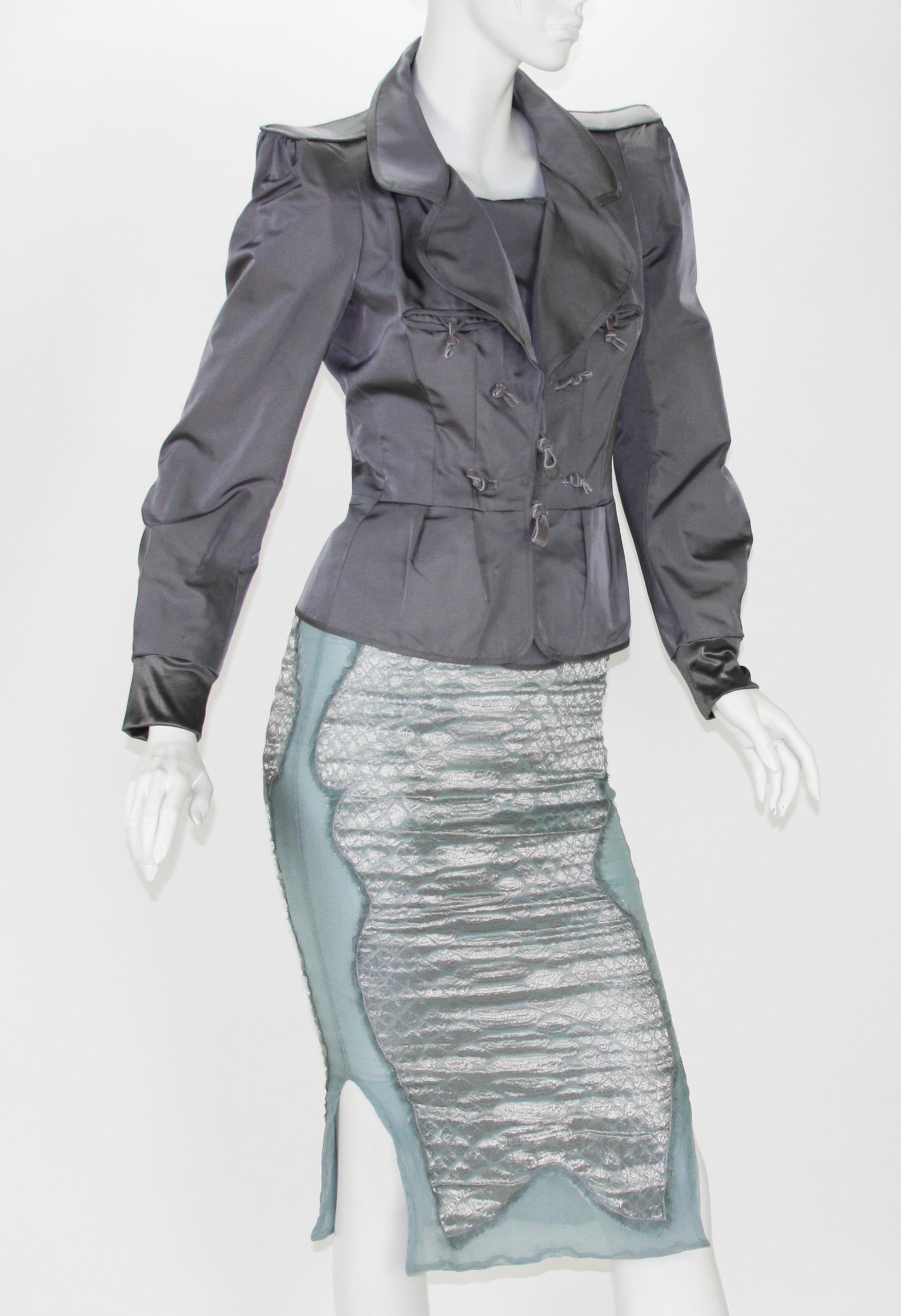 Tom Ford for Yves Saint Laurent F/W 2004 Silk Pagoda Jacket Skirt Suit Fr 38 - 6 For Sale 2