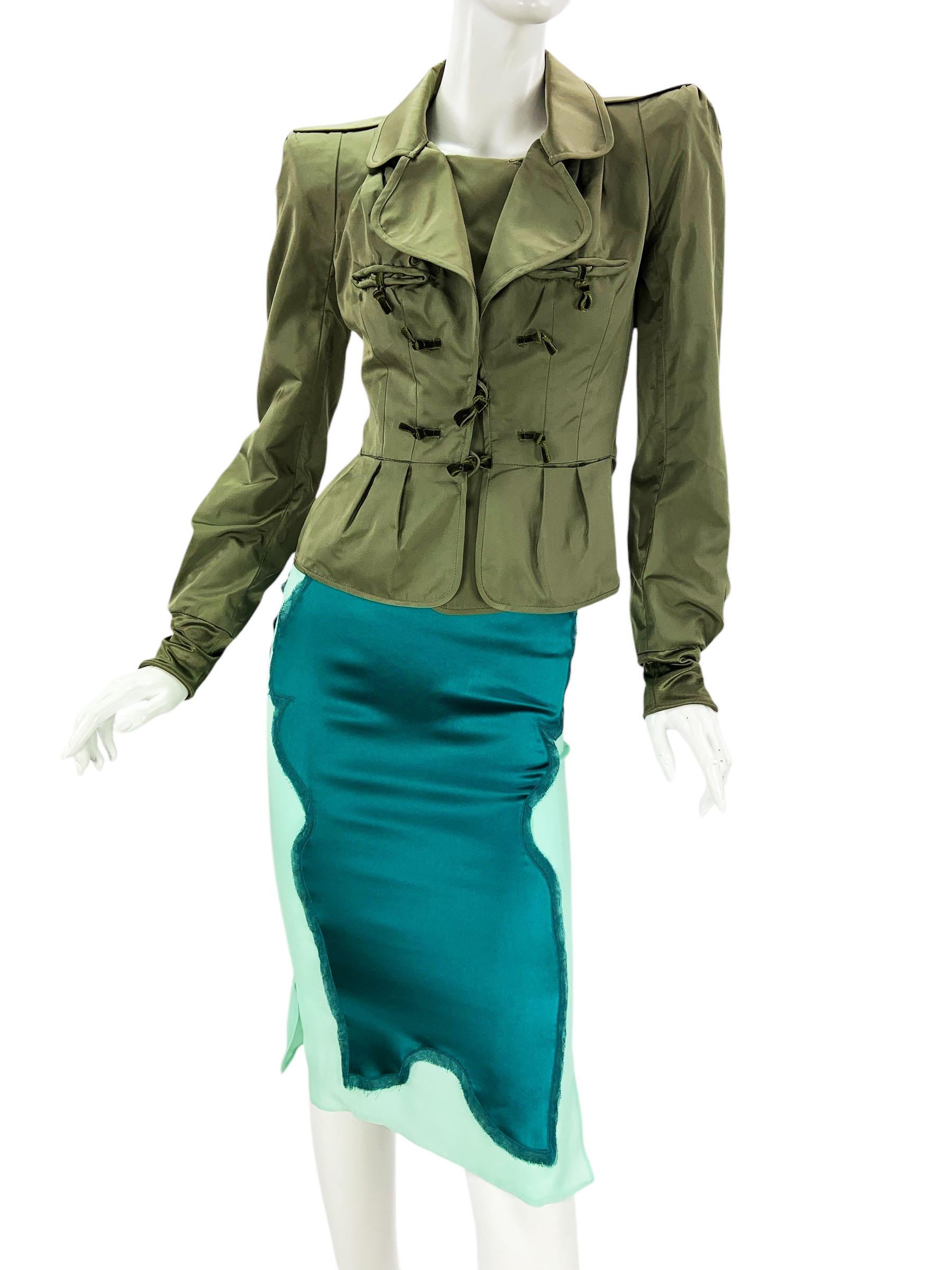 Tom Ford for Yves Saint Laurent FW 2004 Silk Pagoda Jacket Skirt Suit Fr 36 US 4 In New Condition For Sale In Montgomery, TX