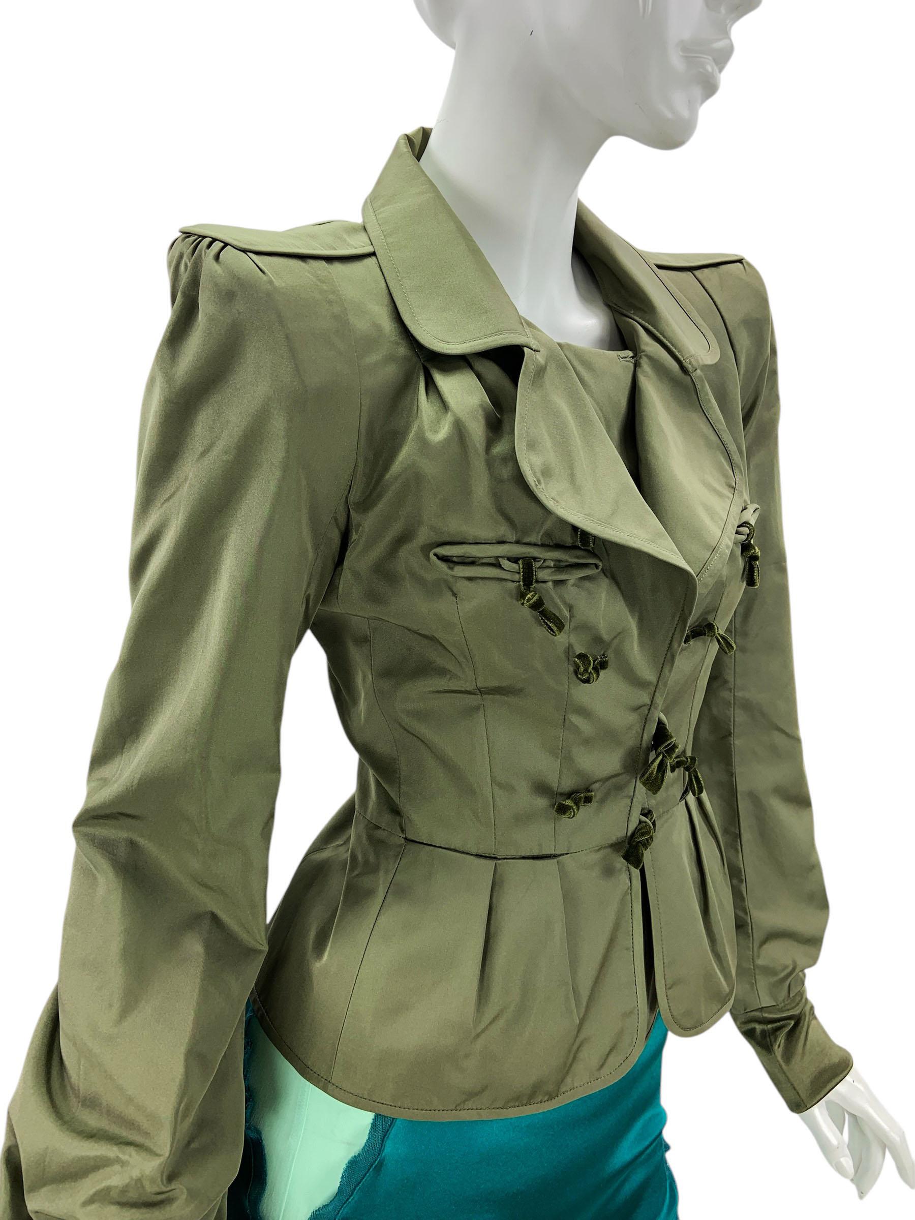 Tom Ford for Yves Saint Laurent FW 2004 Silk Pagoda Jacket Skirt Suit Fr 36 US 4 For Sale 3