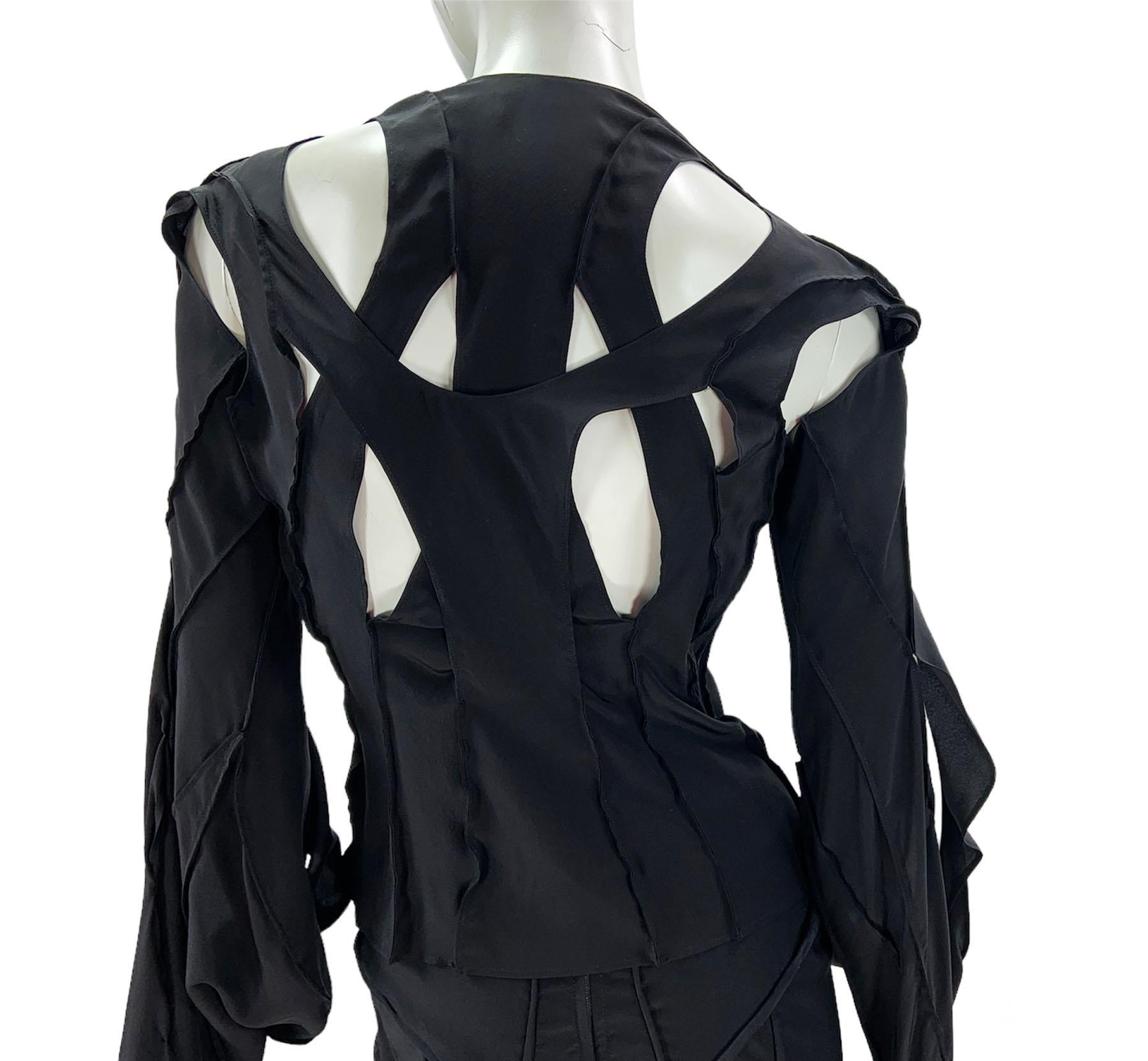 Tom Ford pour Yves Saint Laurent - Tailleur jupe en soie noire, taille 38 - US 6, printemps-été 2003 en vente 3