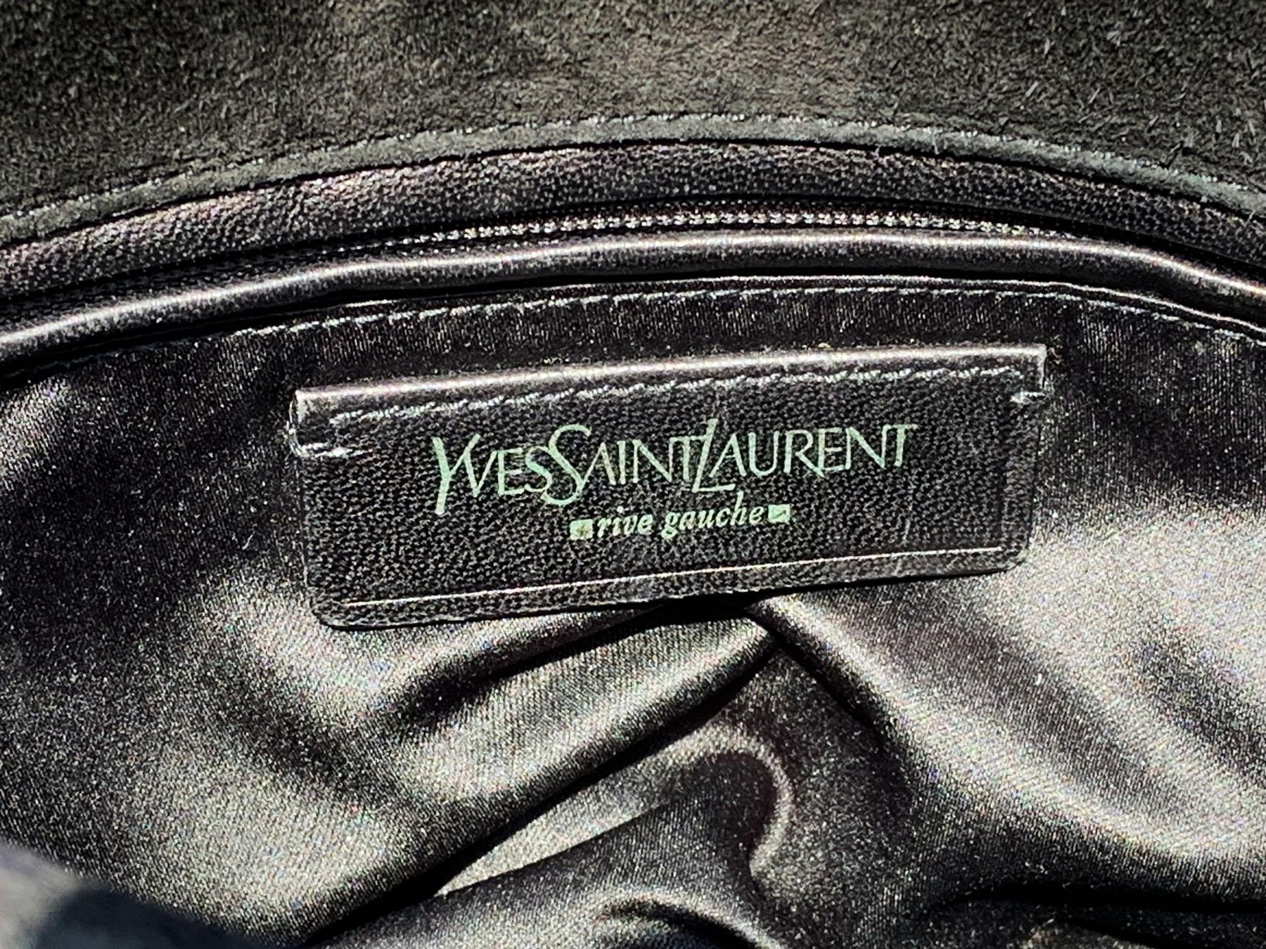 Tom Ford for Yves Saint Laurent S/S 2004 Sac en daim noir à double armature en corne en vente 2