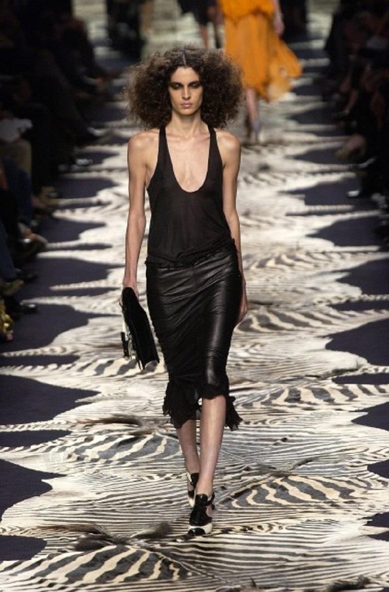 Tom Ford for Yves Saint Laurent S/S 2004 Sac en daim noir à double armature en corne en vente 4