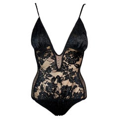 Tom Ford for Yves Saint Laurent A.I.C. 2002 Top de bodys en dentelle transparente et résille noire
