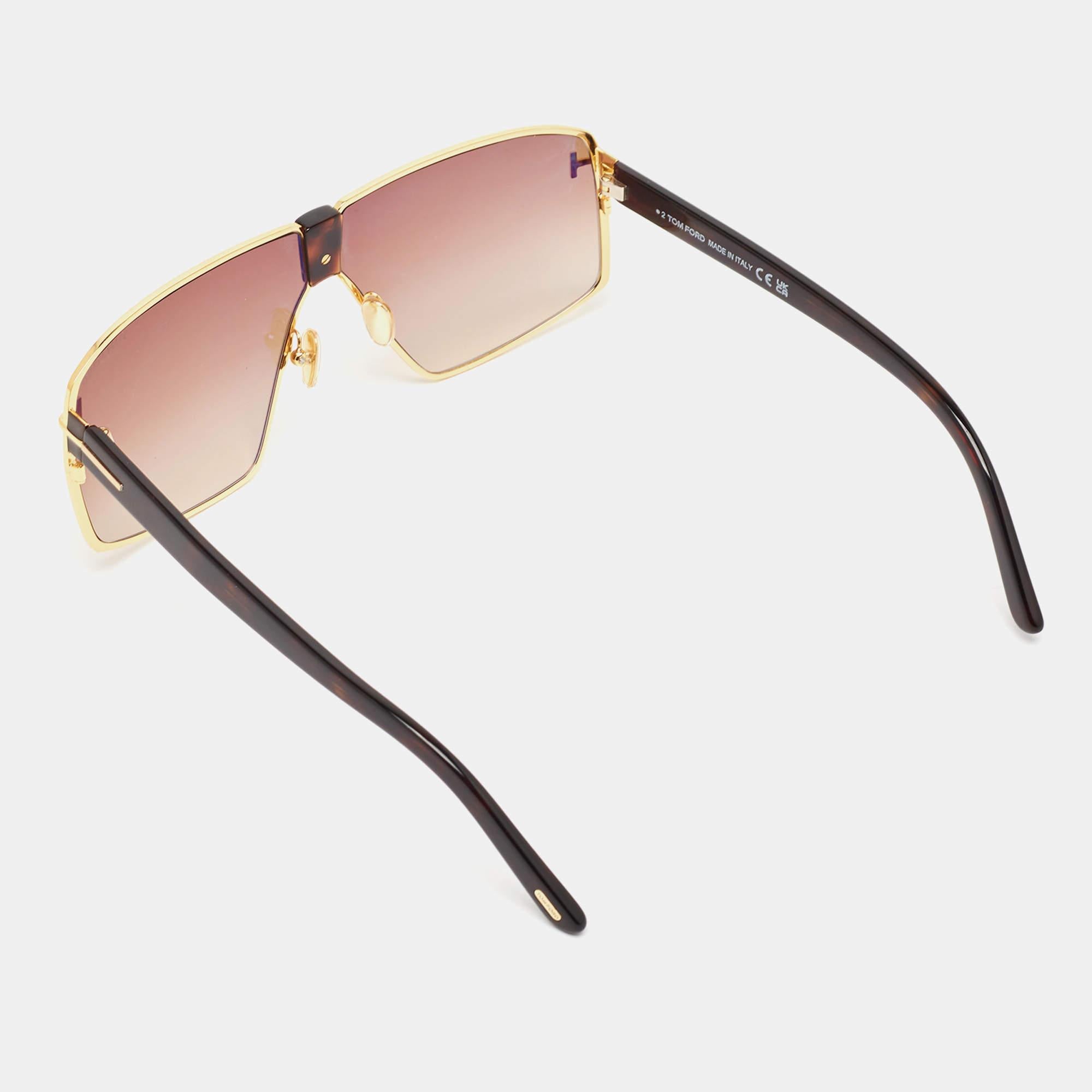 We see the detailing on this exquisite pair of designer sunglasses made from fine materials. The sunglasses are luxe in appeal and practical in usage.