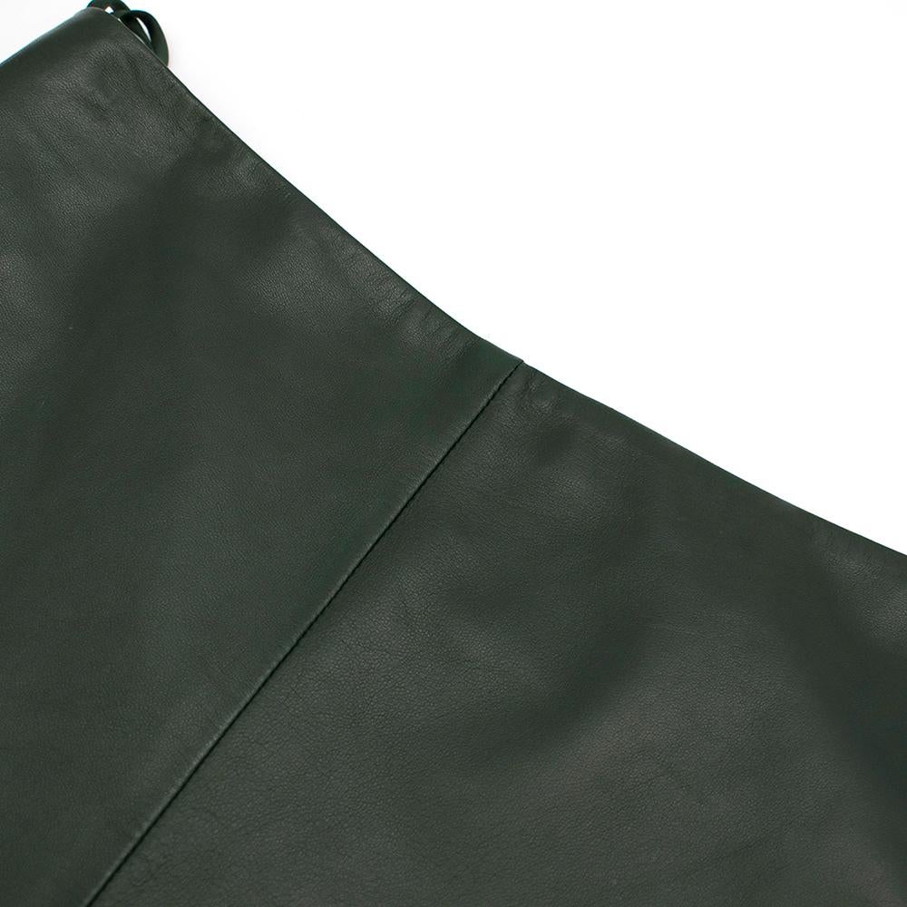 Tom Ford Green Leather Peplum Skirt	Size US 0-2 In Good Condition For Sale In London, GB